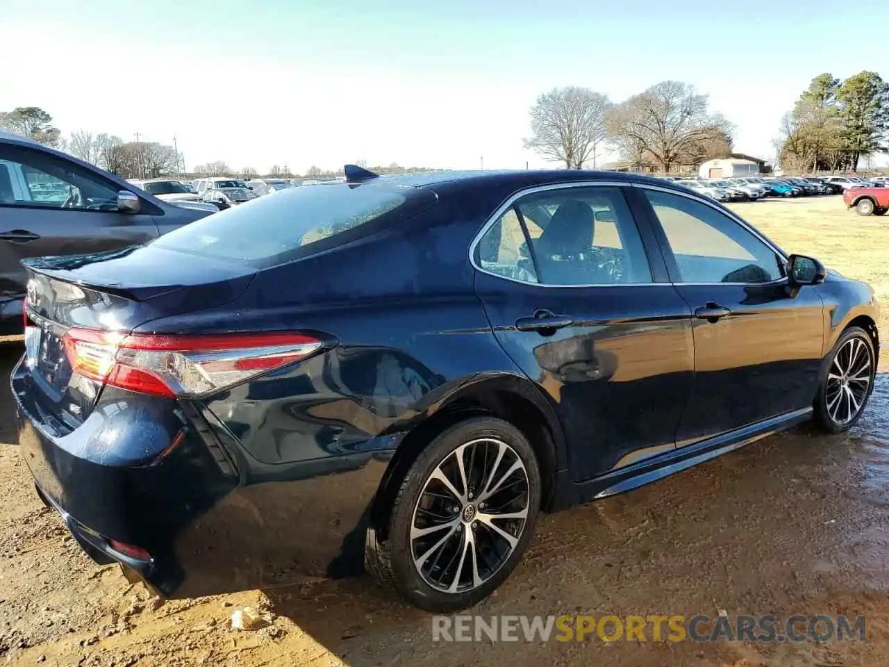 3 Photograph of a damaged car 4T1B11HK8KU258341 TOYOTA CAMRY 2019