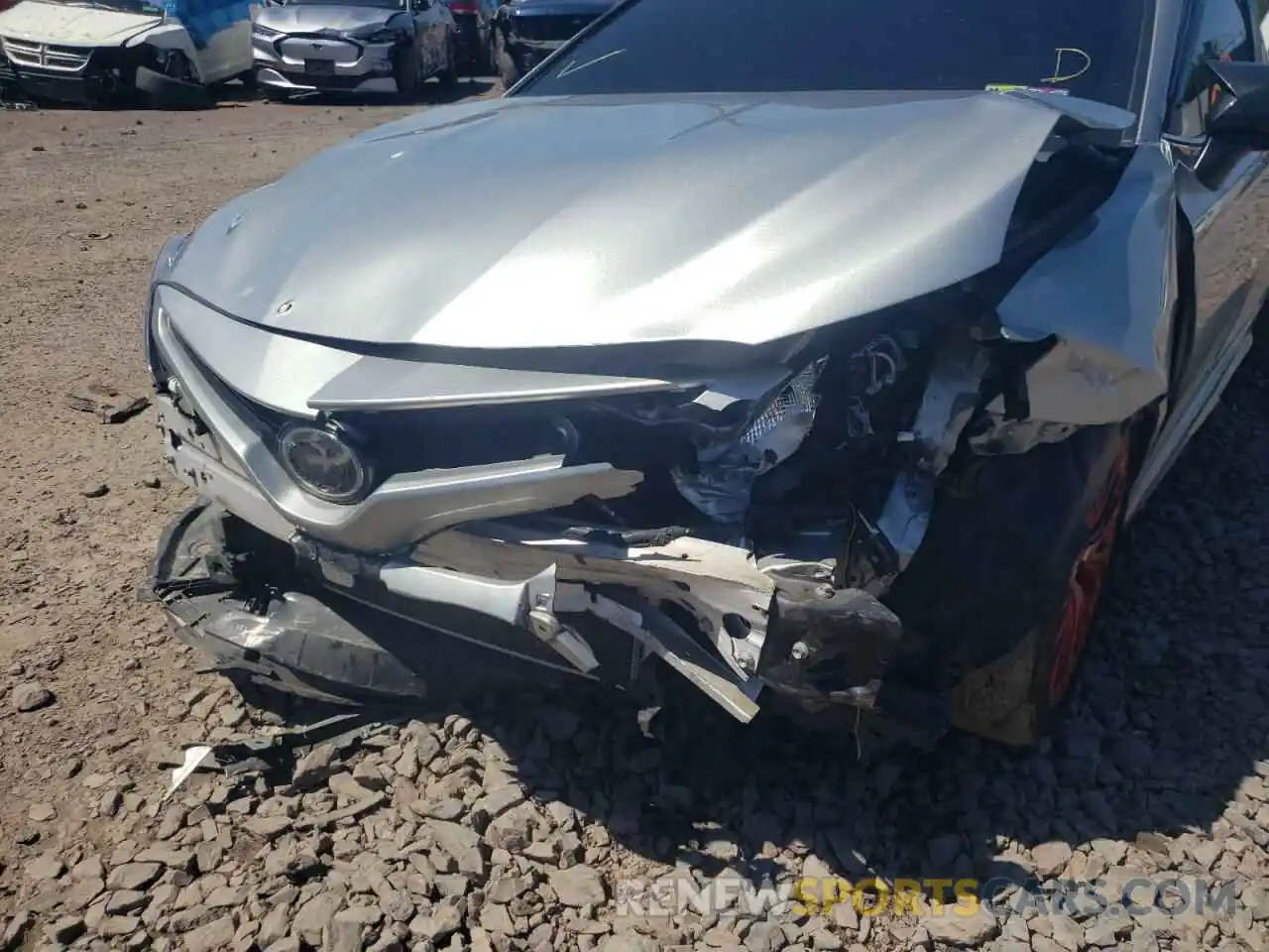 9 Photograph of a damaged car 4T1B11HK8KU258470 TOYOTA CAMRY 2019