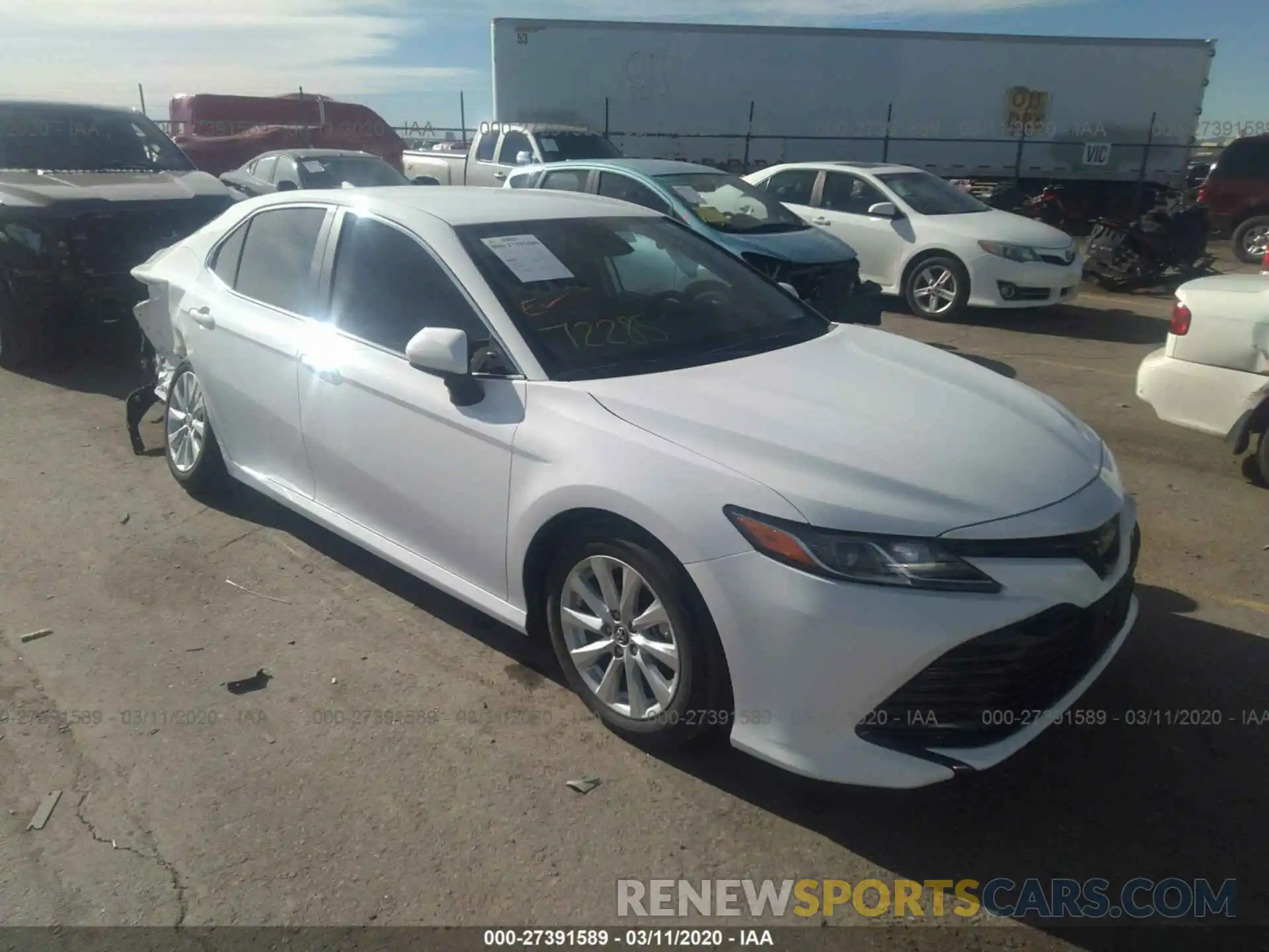 1 Photograph of a damaged car 4T1B11HK8KU258548 TOYOTA CAMRY 2019