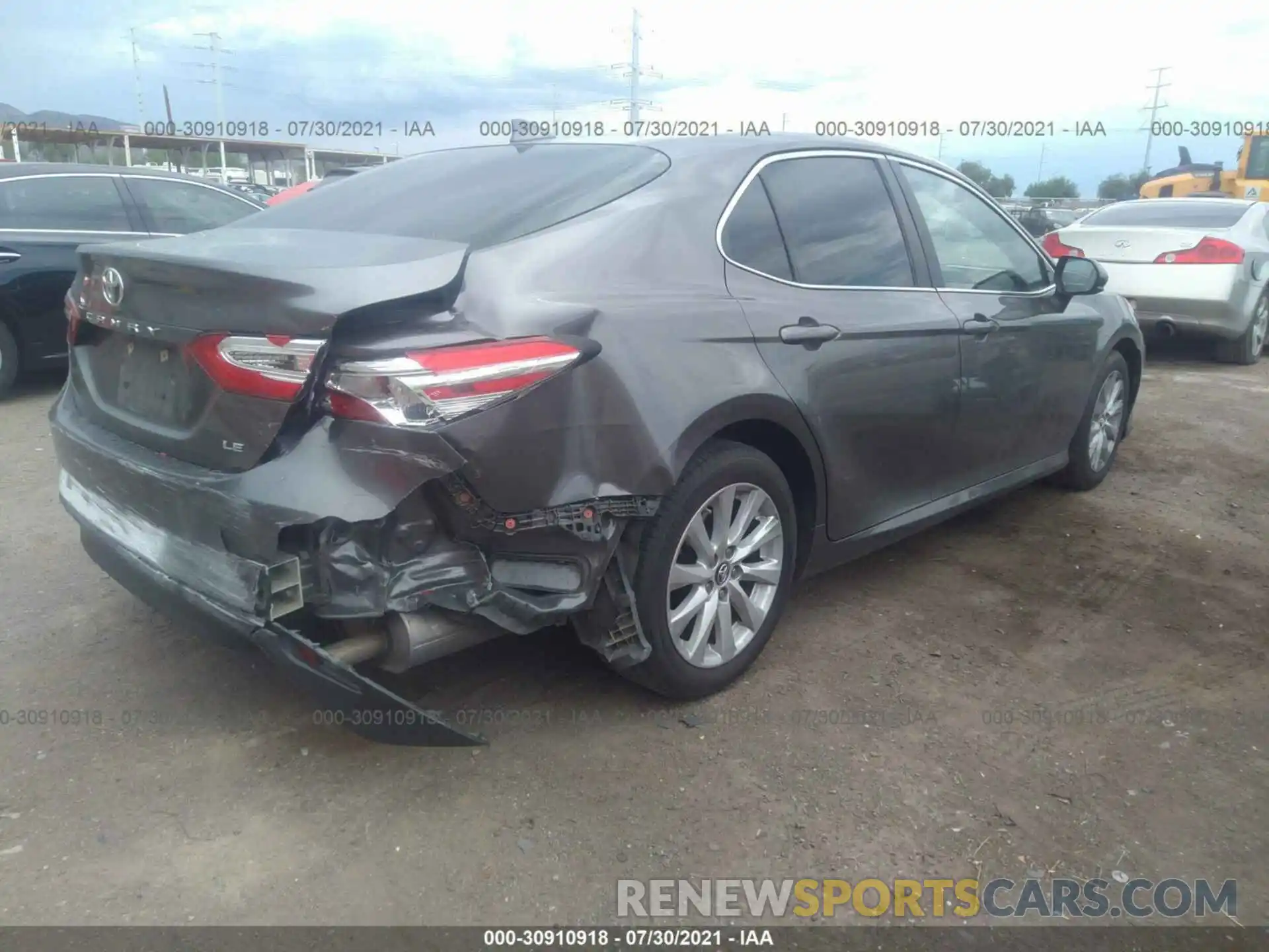 4 Photograph of a damaged car 4T1B11HK8KU258808 TOYOTA CAMRY 2019