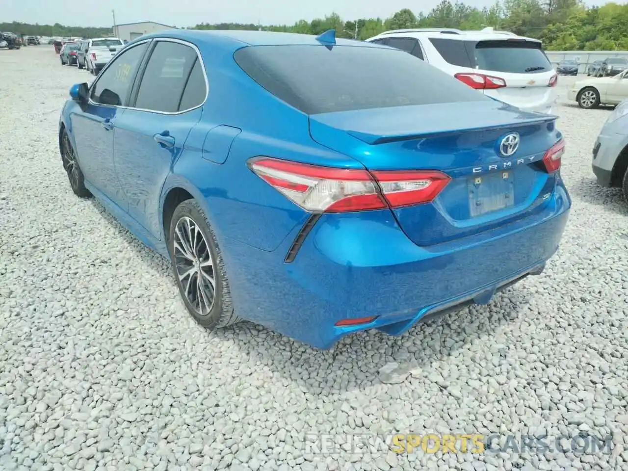 3 Photograph of a damaged car 4T1B11HK8KU259392 TOYOTA CAMRY 2019