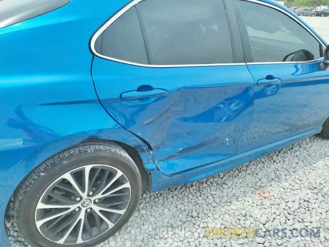 9 Photograph of a damaged car 4T1B11HK8KU259392 TOYOTA CAMRY 2019