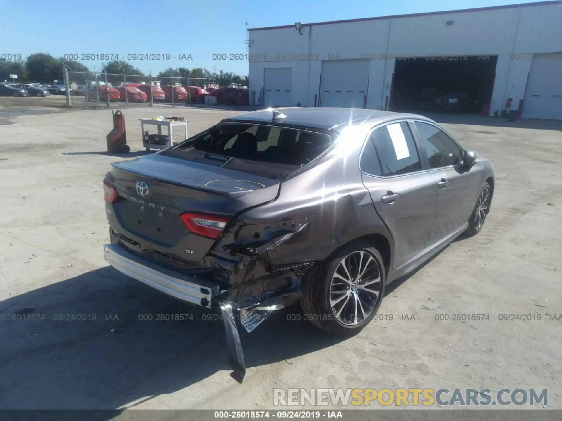 6 Фотография поврежденного автомобиля 4T1B11HK8KU260462 TOYOTA CAMRY 2019