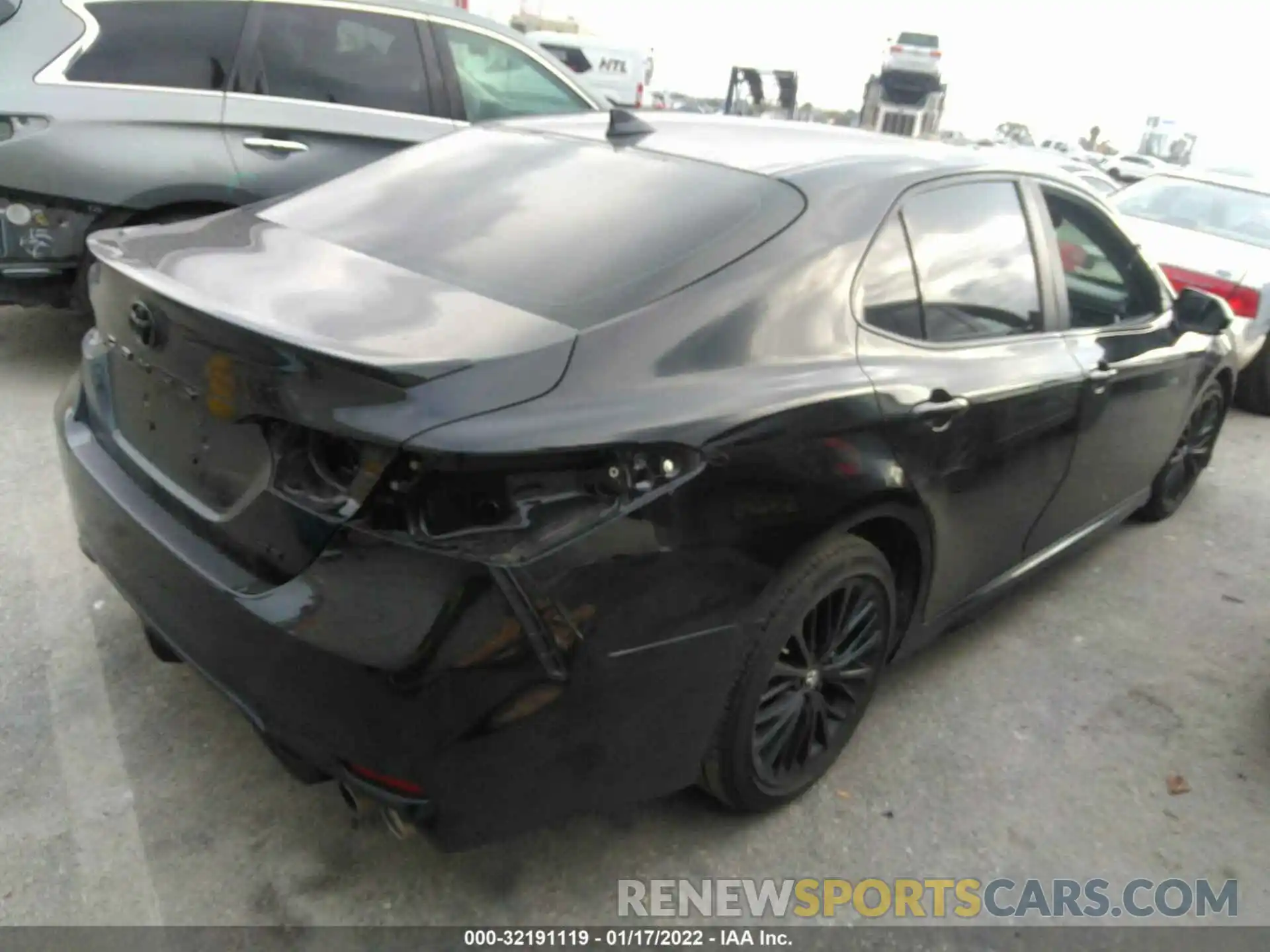 4 Photograph of a damaged car 4T1B11HK8KU261028 TOYOTA CAMRY 2019