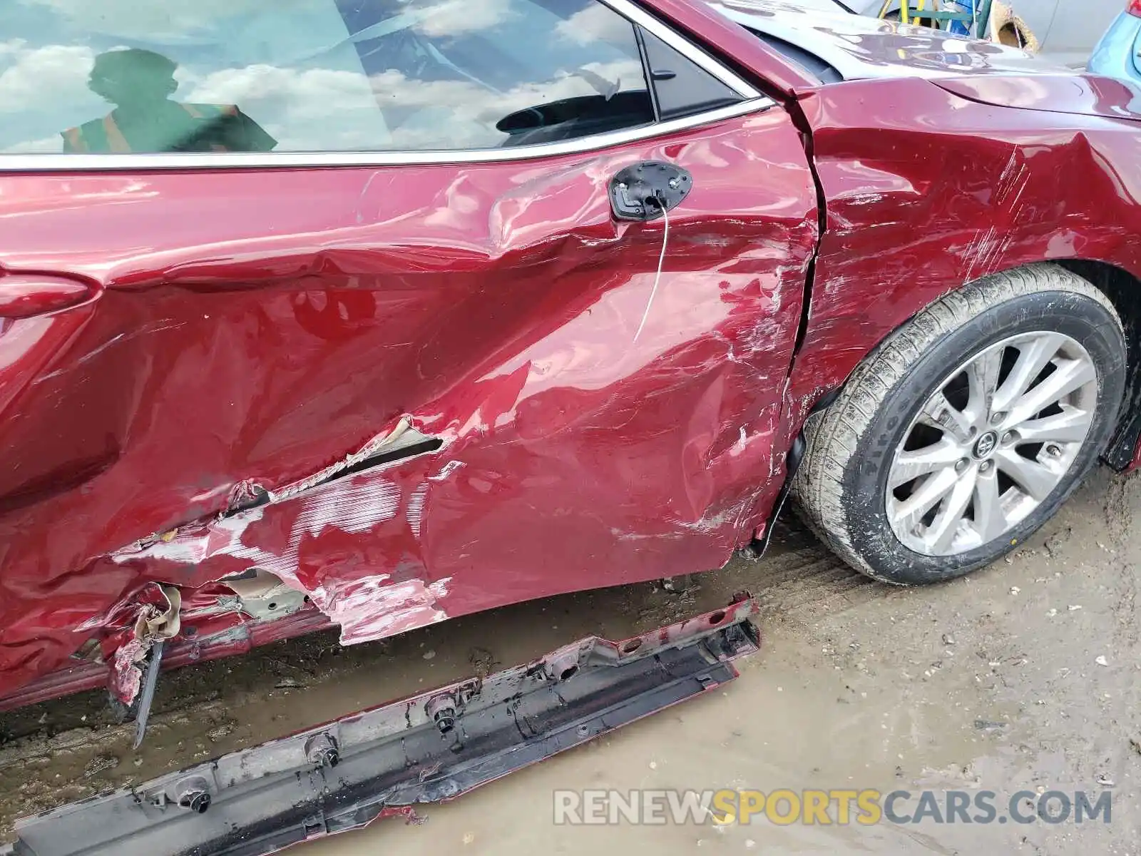 9 Photograph of a damaged car 4T1B11HK8KU262230 TOYOTA CAMRY 2019