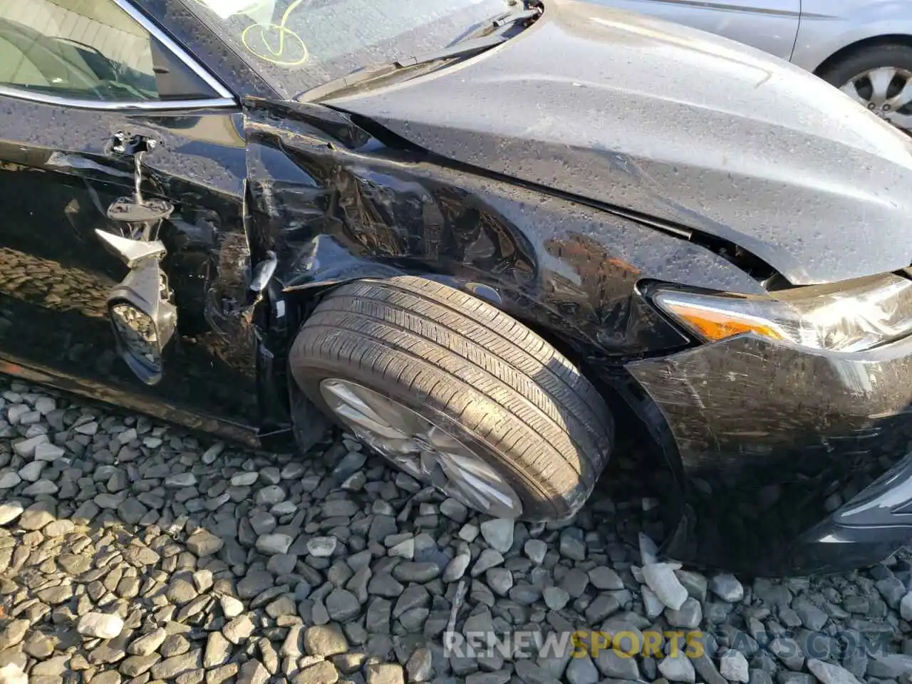 9 Photograph of a damaged car 4T1B11HK8KU263300 TOYOTA CAMRY 2019