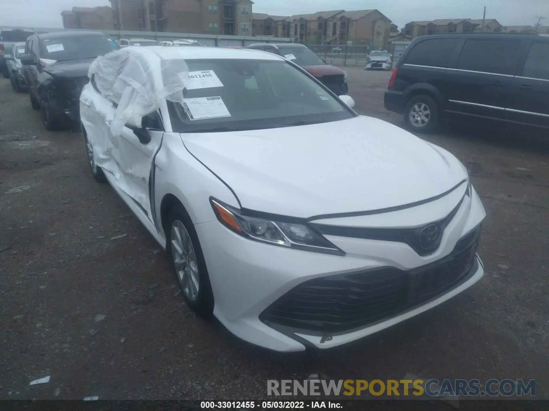 1 Photograph of a damaged car 4T1B11HK8KU264303 TOYOTA CAMRY 2019