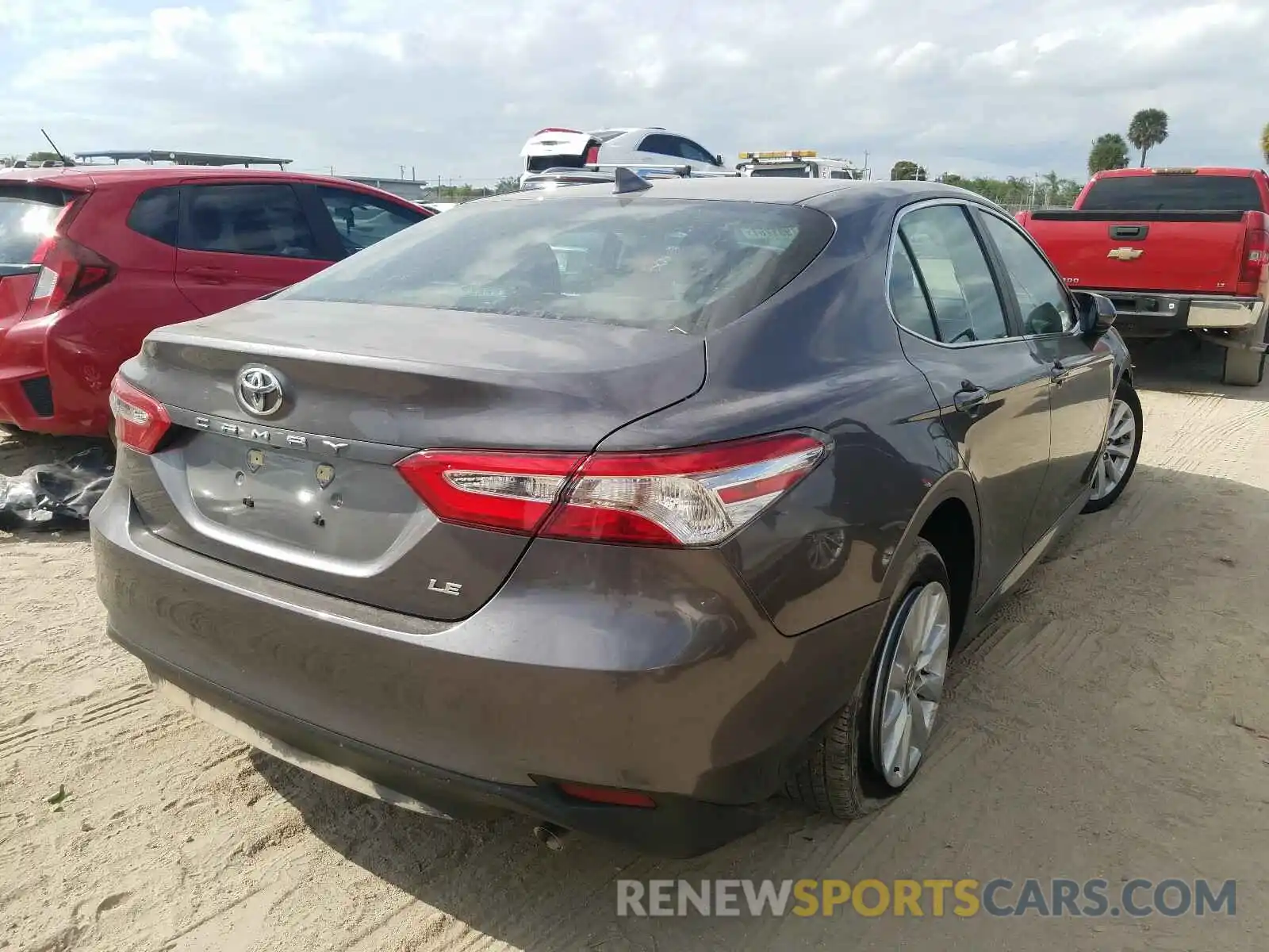 4 Photograph of a damaged car 4T1B11HK8KU264737 TOYOTA CAMRY 2019