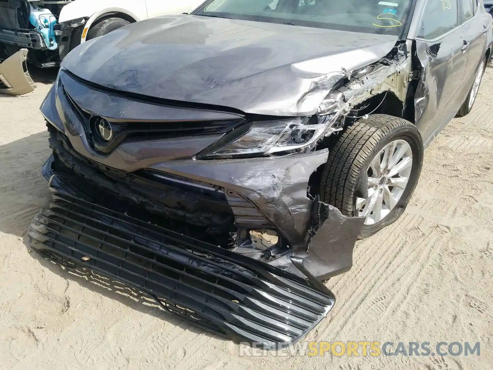 9 Photograph of a damaged car 4T1B11HK8KU264737 TOYOTA CAMRY 2019