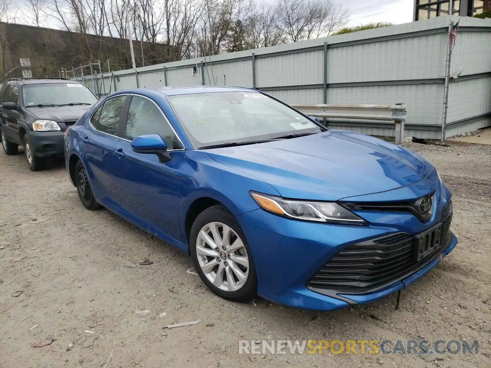 1 Photograph of a damaged car 4T1B11HK8KU266455 TOYOTA CAMRY 2019