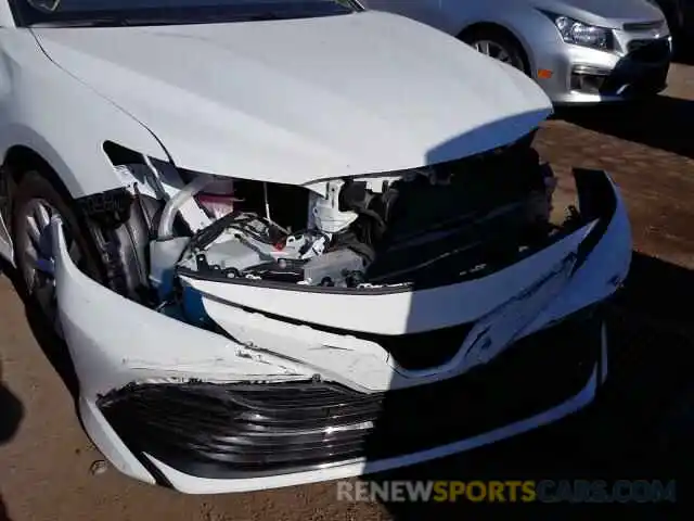 9 Photograph of a damaged car 4T1B11HK8KU266584 TOYOTA CAMRY 2019