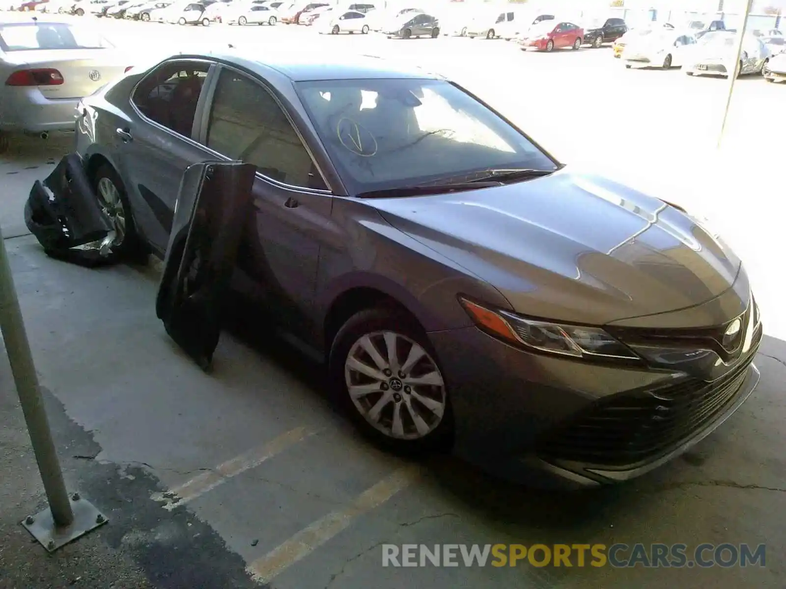 1 Photograph of a damaged car 4T1B11HK8KU267380 TOYOTA CAMRY 2019