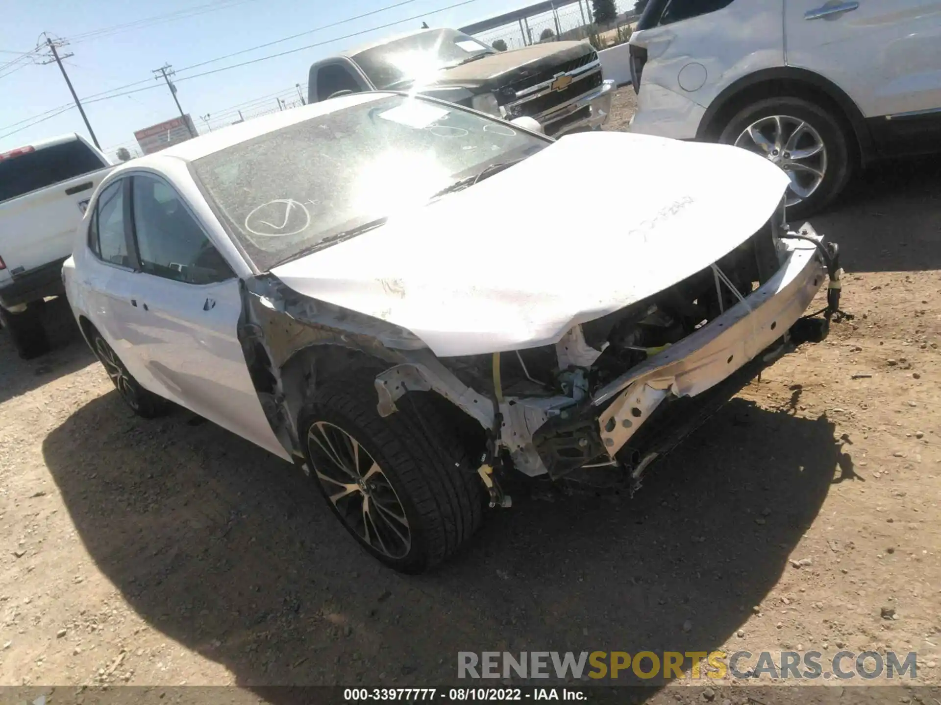 1 Photograph of a damaged car 4T1B11HK8KU267542 TOYOTA CAMRY 2019