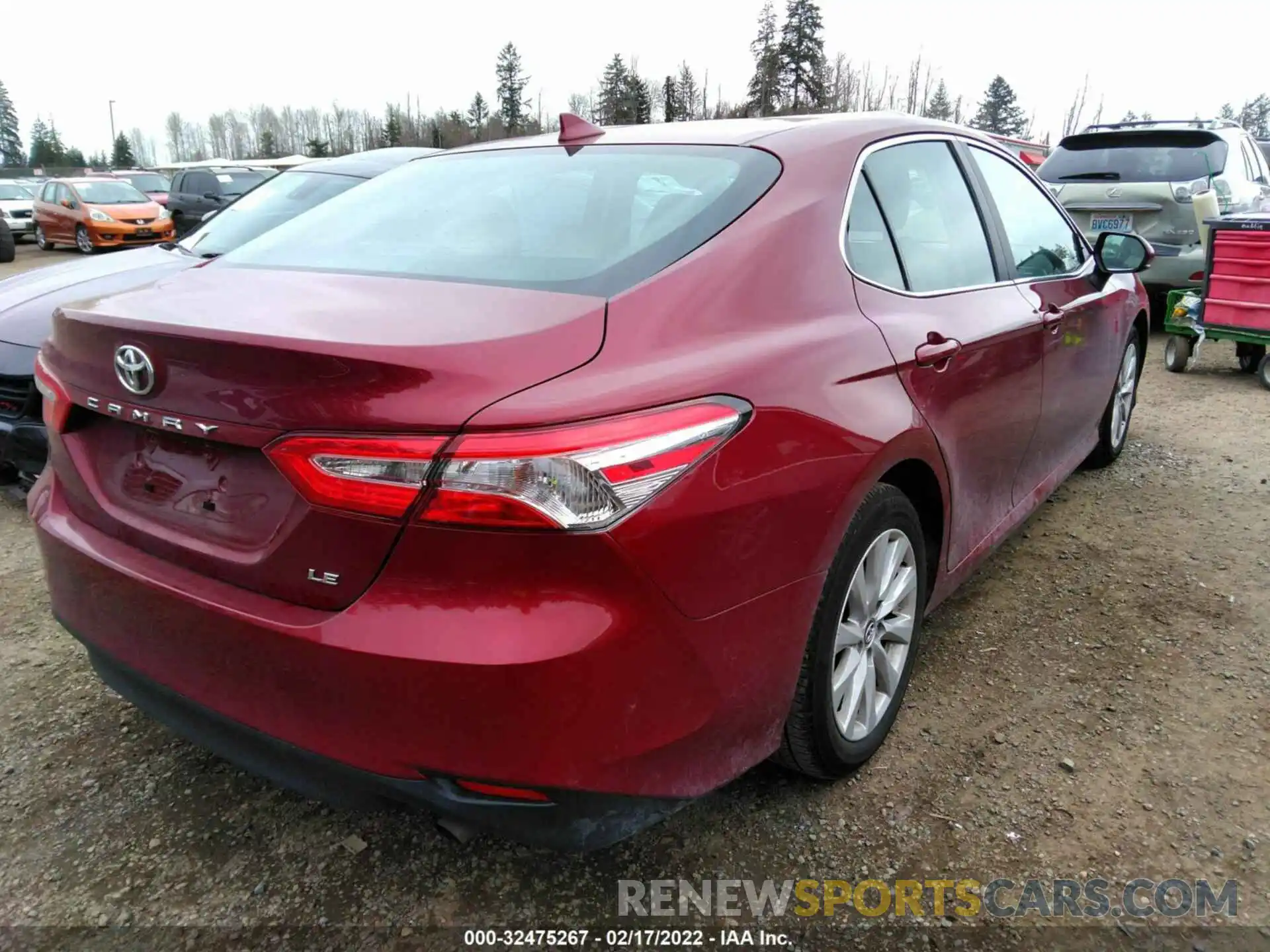 4 Фотография поврежденного автомобиля 4T1B11HK8KU268271 TOYOTA CAMRY 2019