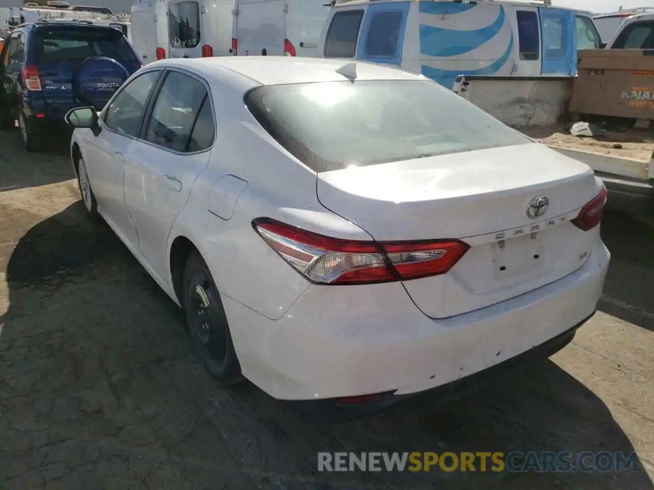 3 Photograph of a damaged car 4T1B11HK8KU270327 TOYOTA CAMRY 2019