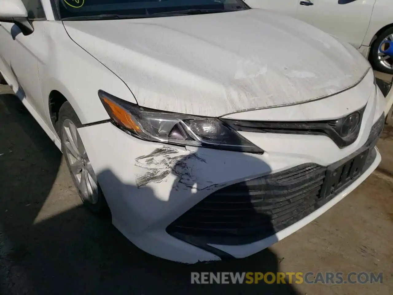 9 Photograph of a damaged car 4T1B11HK8KU270327 TOYOTA CAMRY 2019