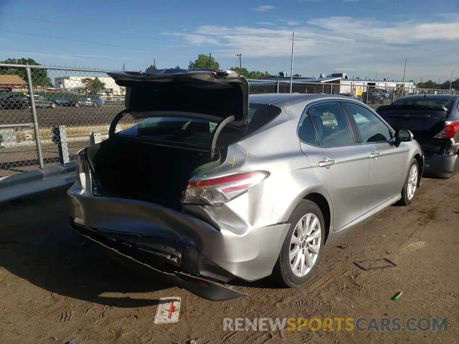 4 Photograph of a damaged car 4T1B11HK8KU270375 TOYOTA CAMRY 2019