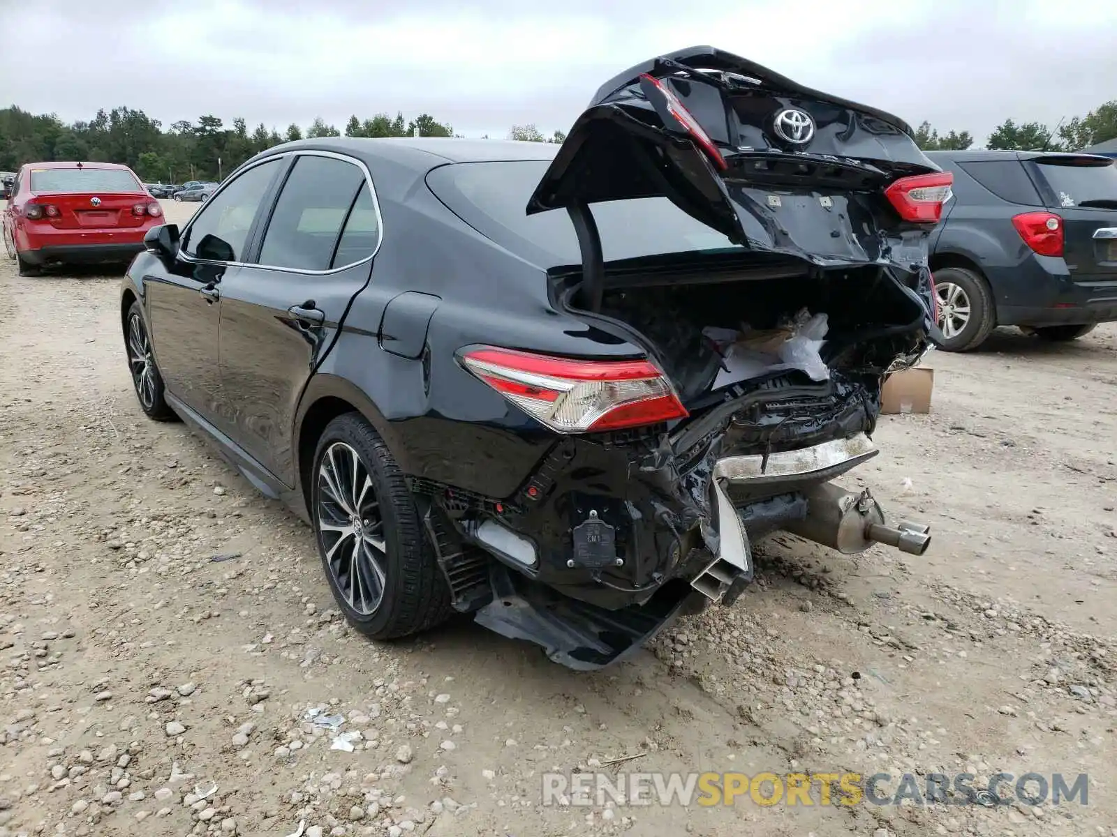 3 Photograph of a damaged car 4T1B11HK8KU271199 TOYOTA CAMRY 2019