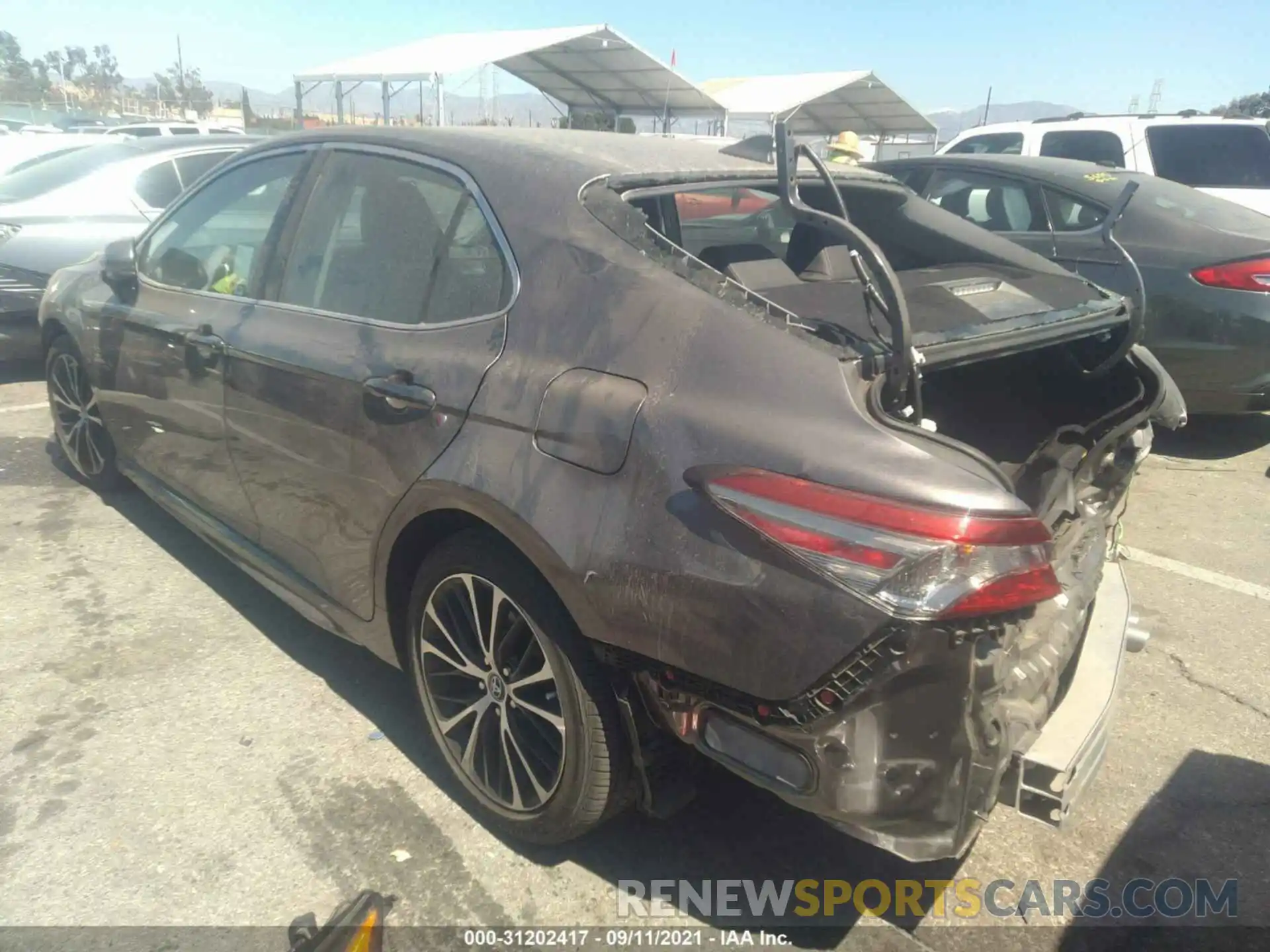 3 Photograph of a damaged car 4T1B11HK8KU271431 TOYOTA CAMRY 2019