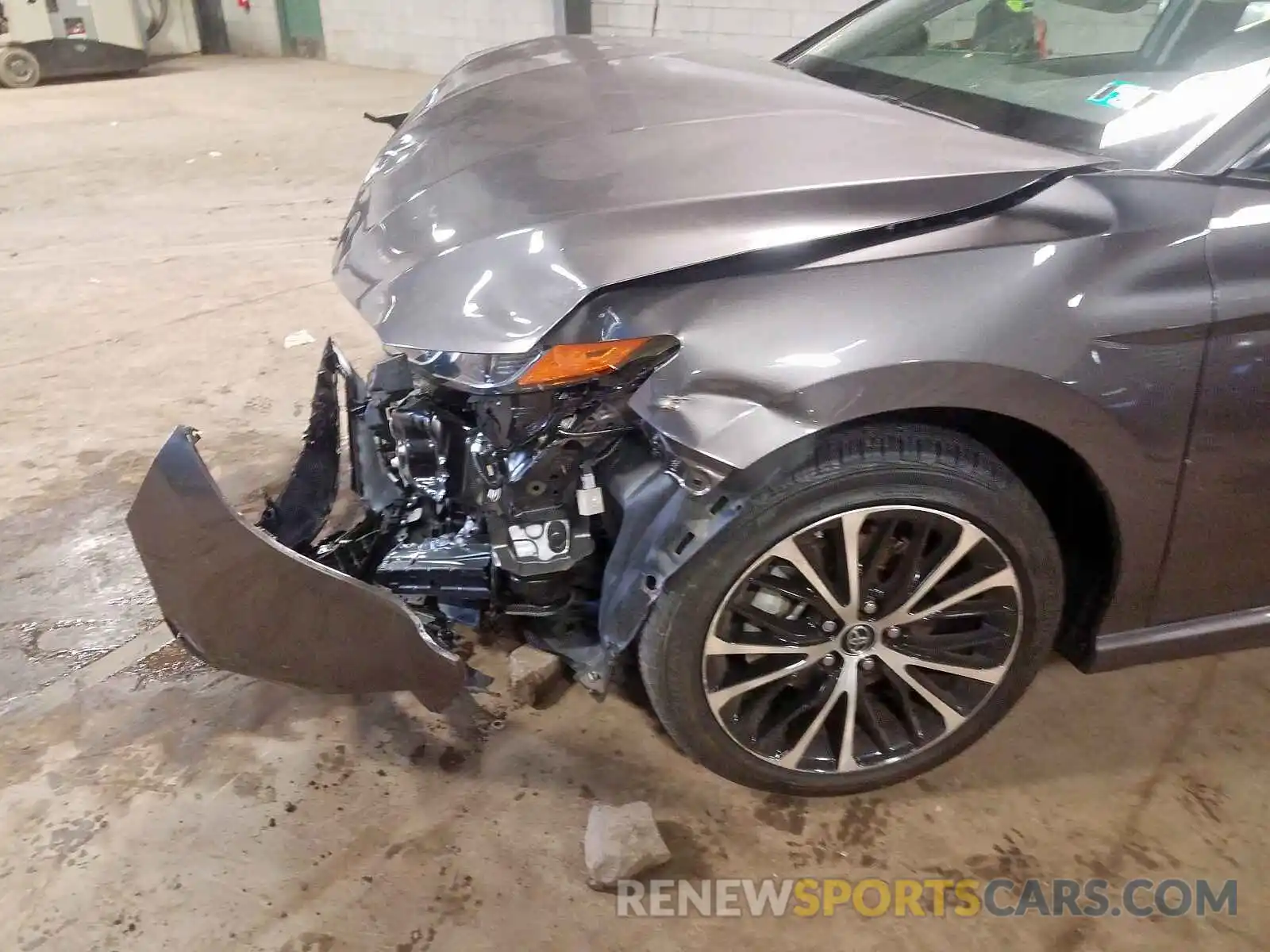 9 Photograph of a damaged car 4T1B11HK8KU271719 TOYOTA CAMRY 2019