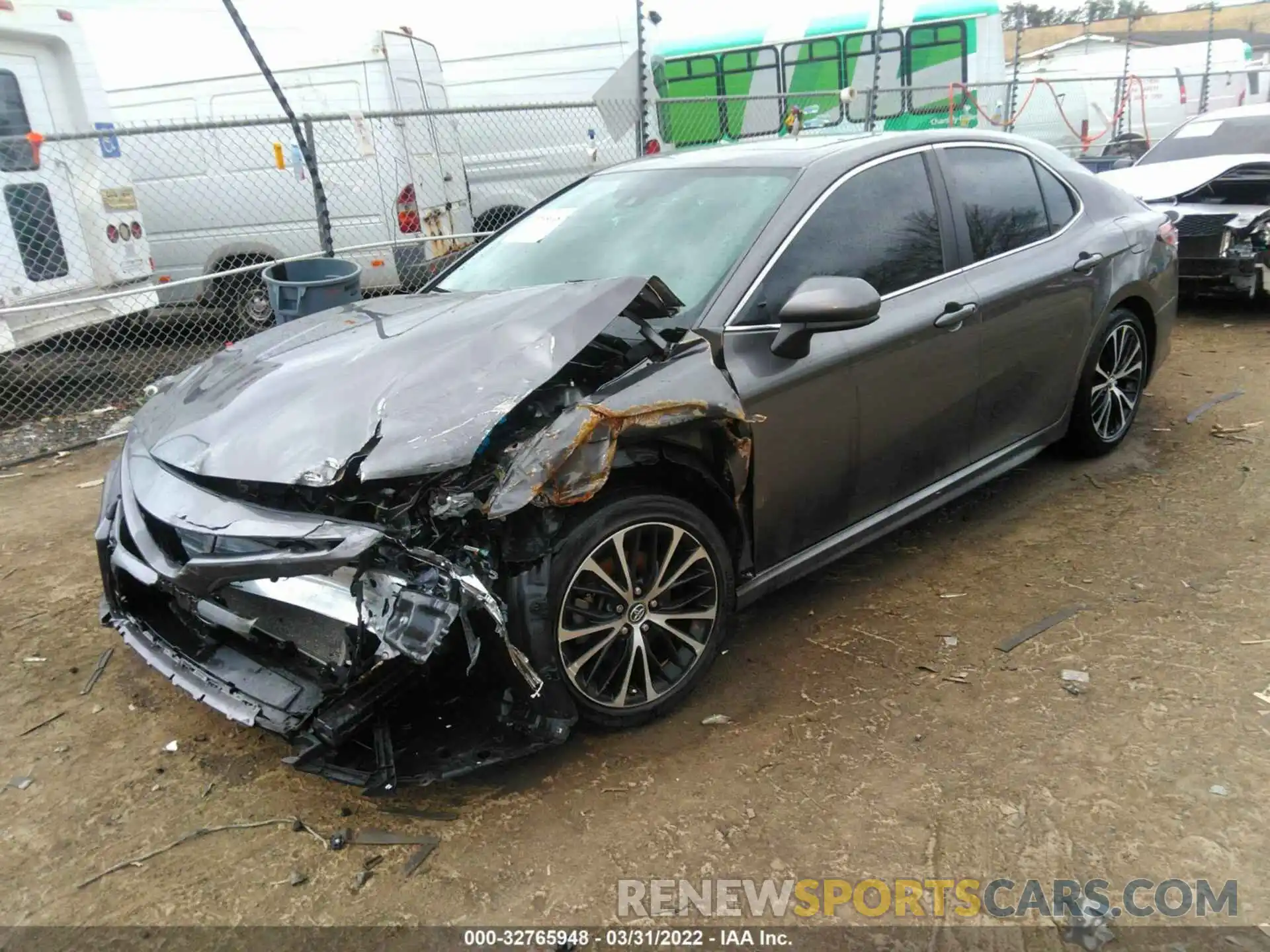 2 Фотография поврежденного автомобиля 4T1B11HK8KU272238 TOYOTA CAMRY 2019