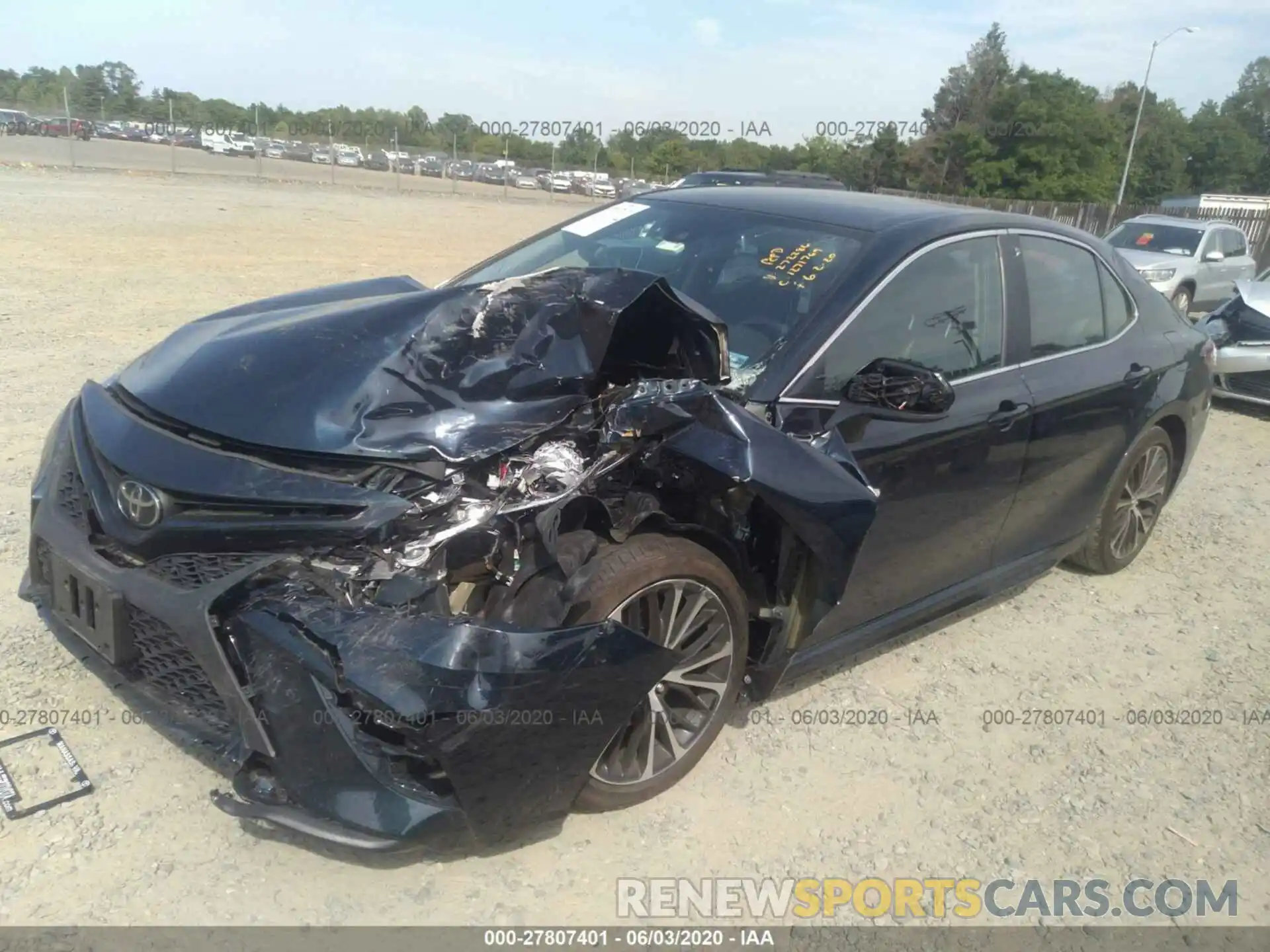 2 Photograph of a damaged car 4T1B11HK8KU272286 TOYOTA CAMRY 2019