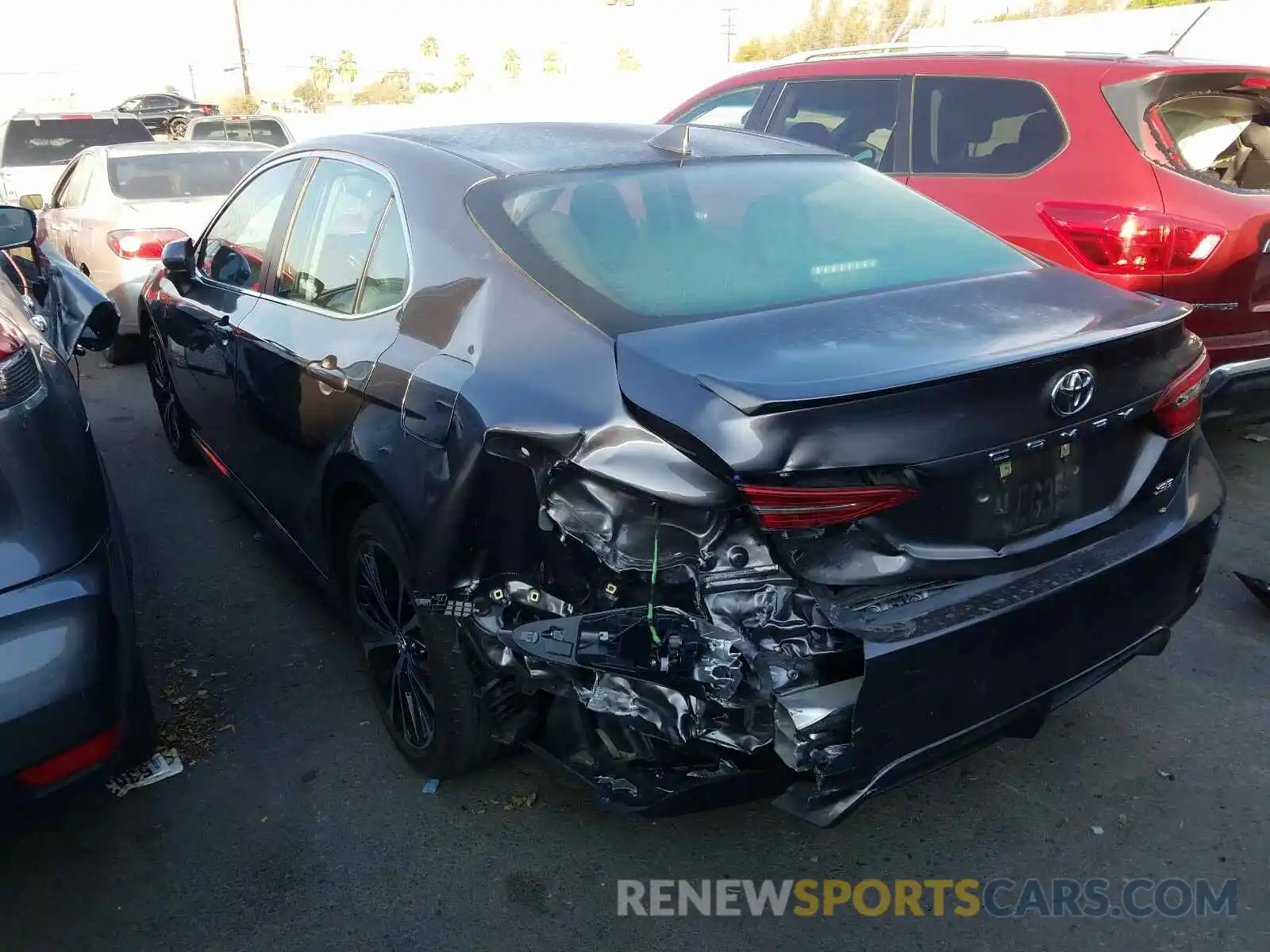 3 Photograph of a damaged car 4T1B11HK8KU272644 TOYOTA CAMRY 2019