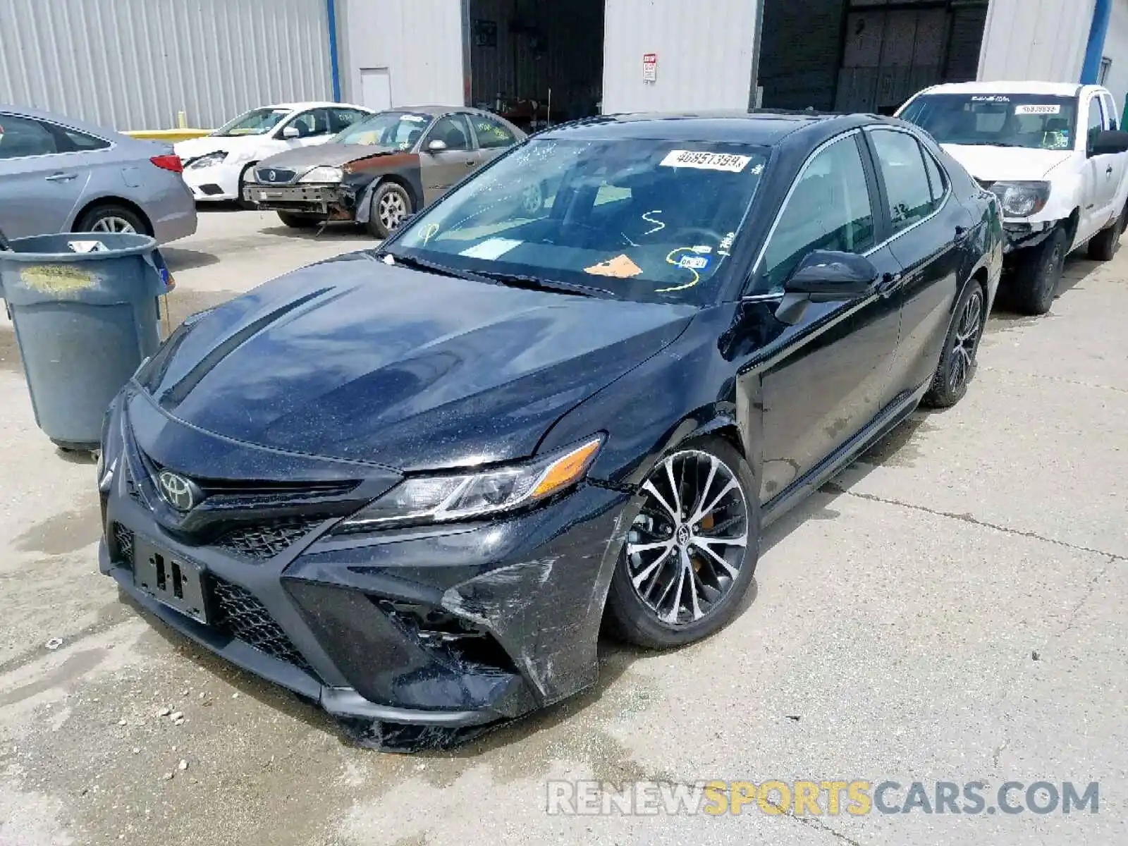 2 Photograph of a damaged car 4T1B11HK8KU272689 TOYOTA CAMRY 2019