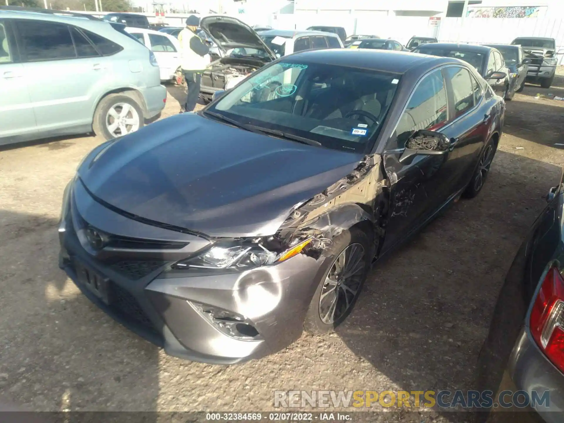 2 Photograph of a damaged car 4T1B11HK8KU272708 TOYOTA CAMRY 2019