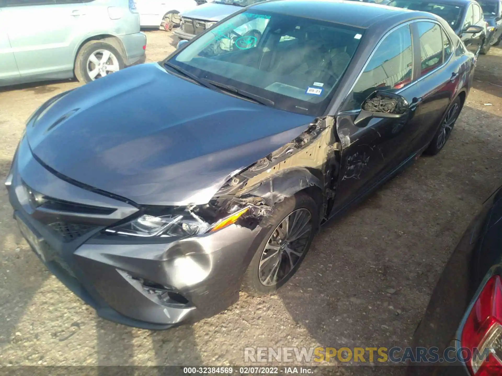 6 Photograph of a damaged car 4T1B11HK8KU272708 TOYOTA CAMRY 2019