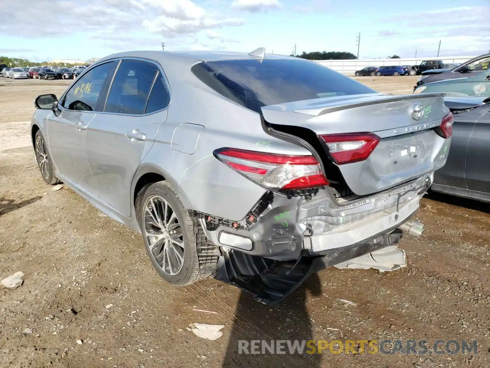 3 Photograph of a damaged car 4T1B11HK8KU273454 TOYOTA CAMRY 2019