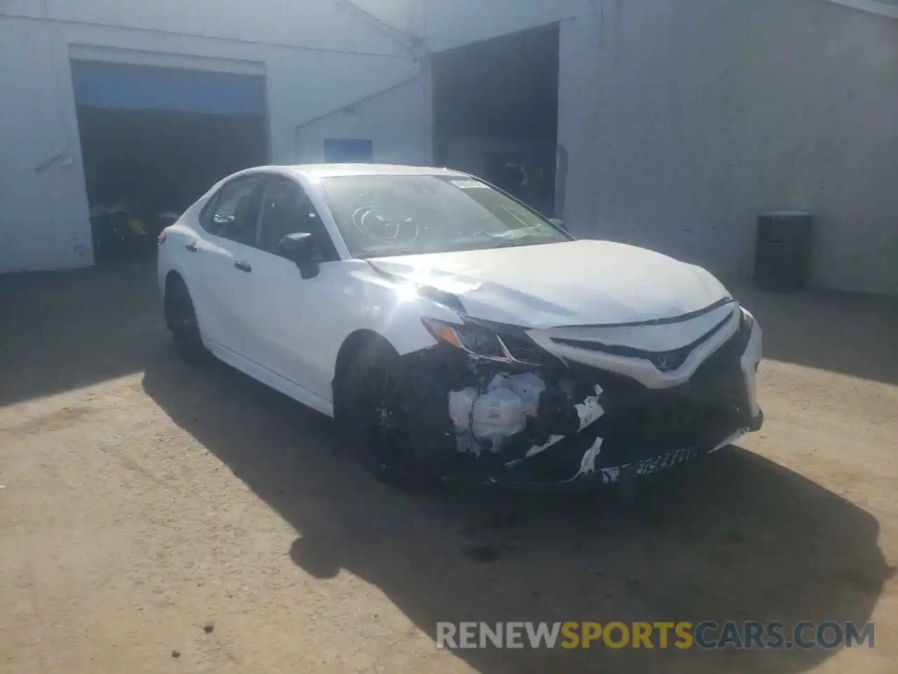 1 Photograph of a damaged car 4T1B11HK8KU274152 TOYOTA CAMRY 2019