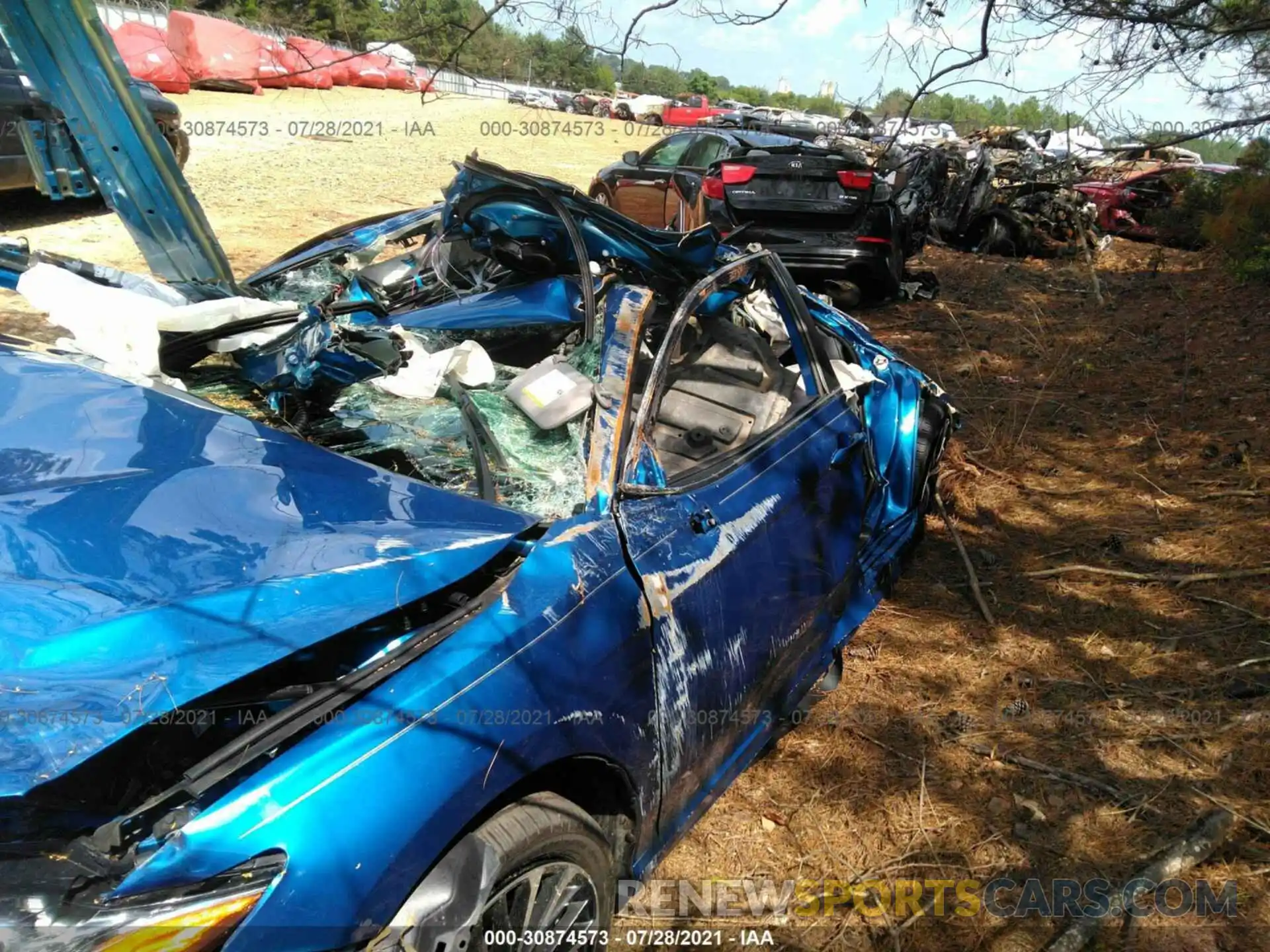 6 Photograph of a damaged car 4T1B11HK8KU275124 TOYOTA CAMRY 2019