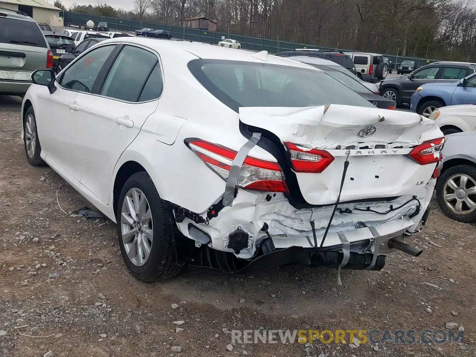 3 Photograph of a damaged car 4T1B11HK8KU275172 TOYOTA CAMRY 2019