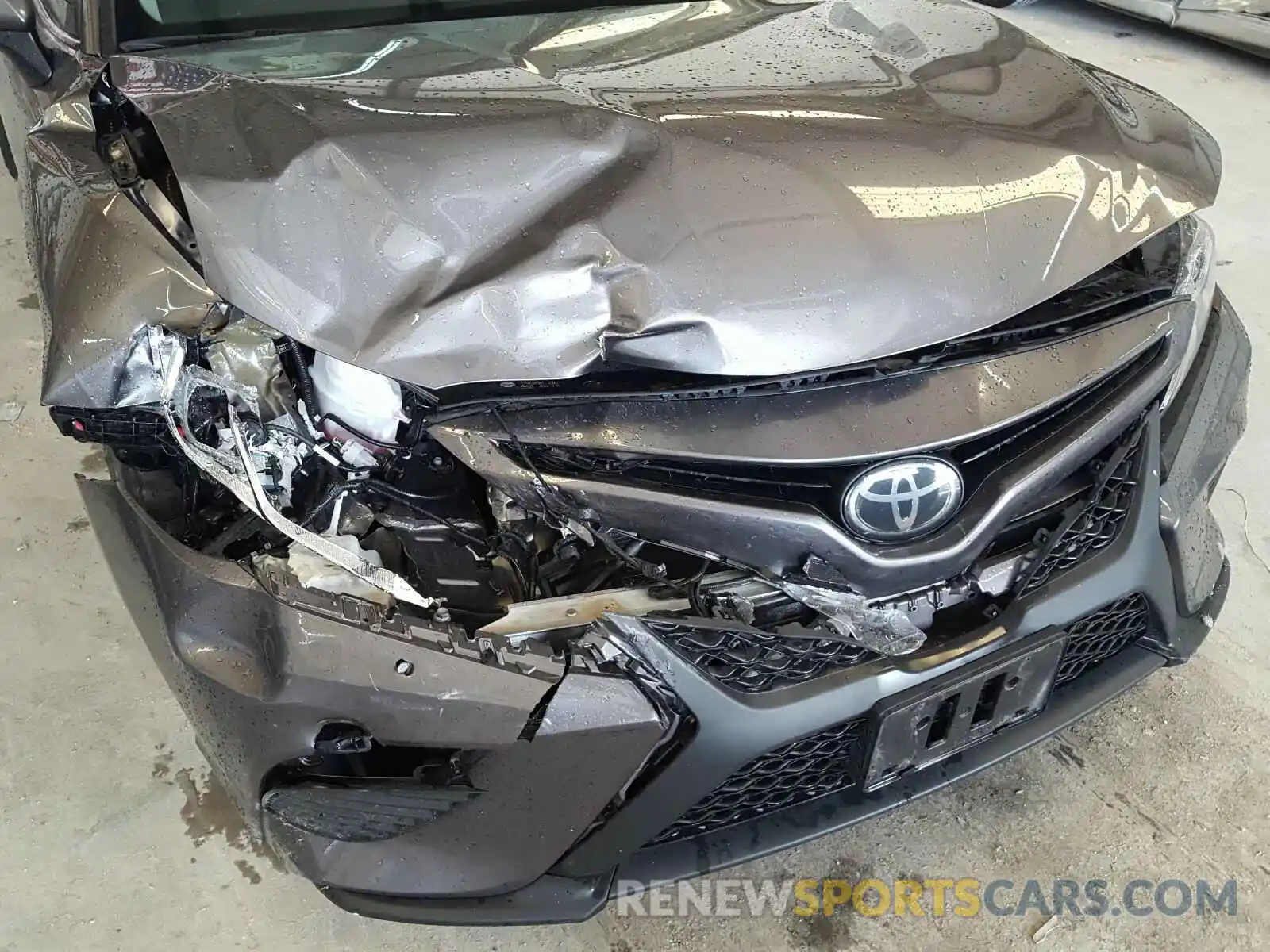 9 Photograph of a damaged car 4T1B11HK8KU275222 TOYOTA CAMRY 2019