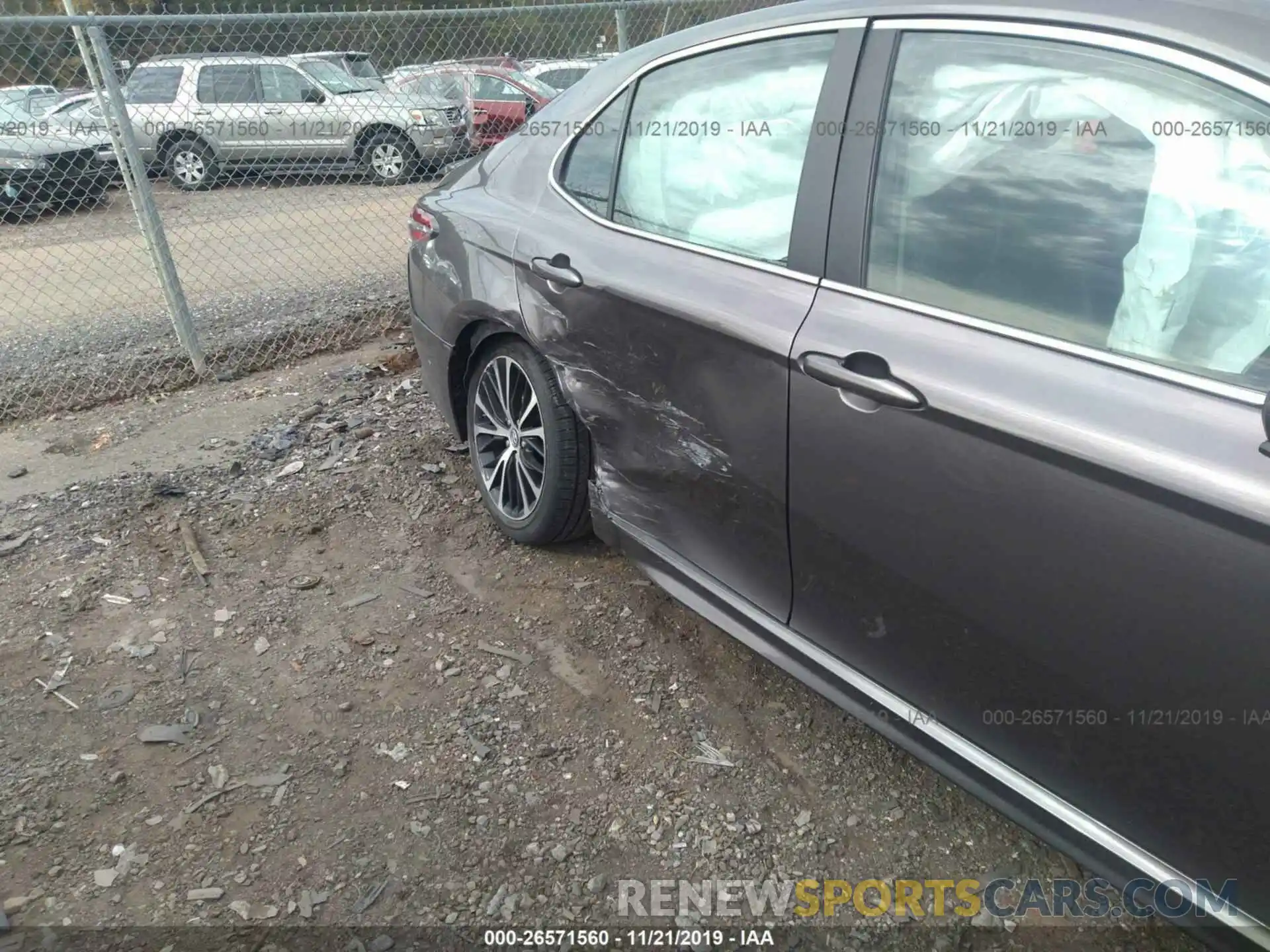 6 Photograph of a damaged car 4T1B11HK8KU275348 TOYOTA CAMRY 2019