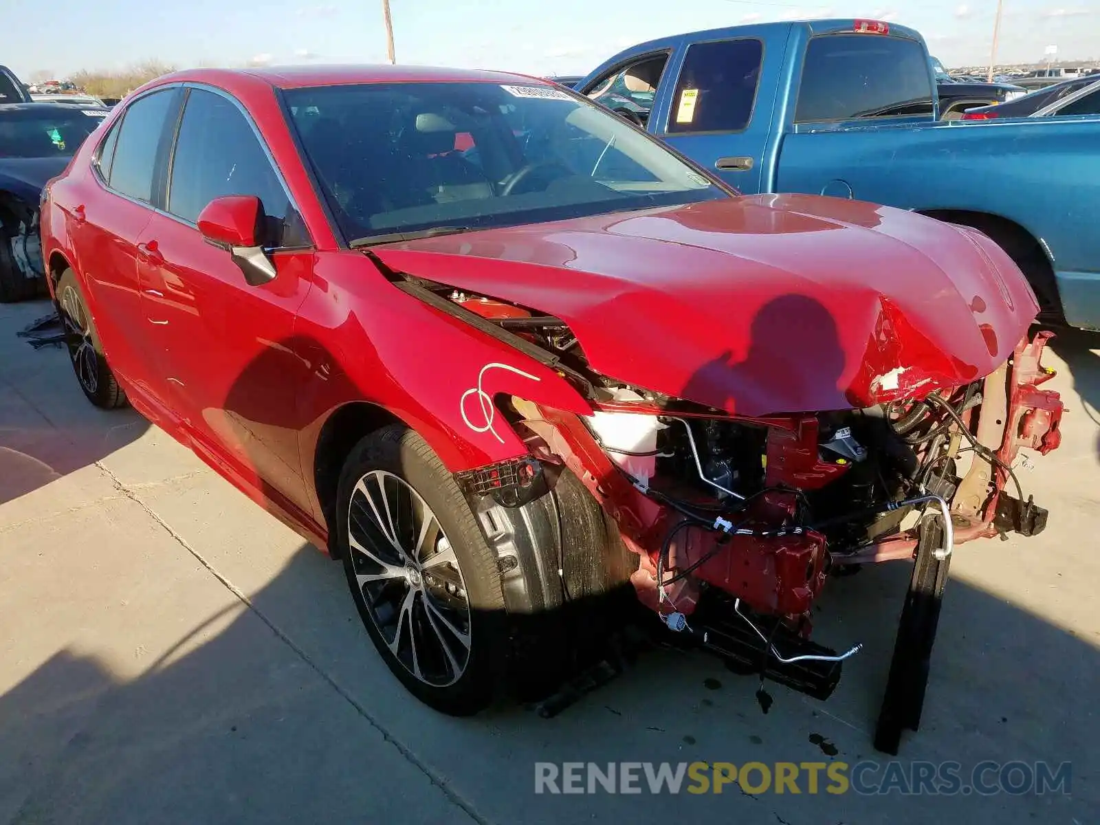 1 Photograph of a damaged car 4T1B11HK8KU276175 TOYOTA CAMRY 2019