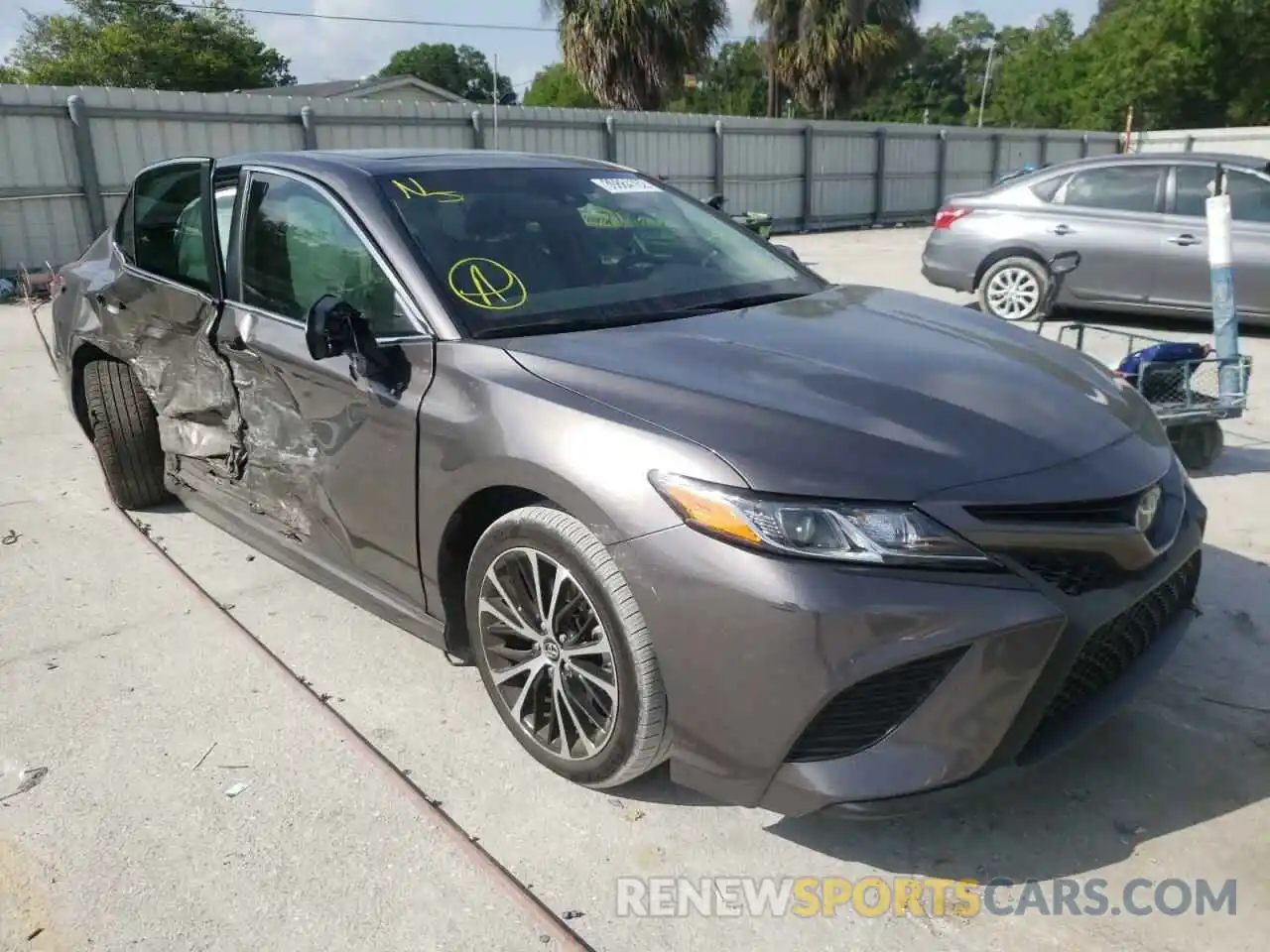 1 Photograph of a damaged car 4T1B11HK8KU276290 TOYOTA CAMRY 2019