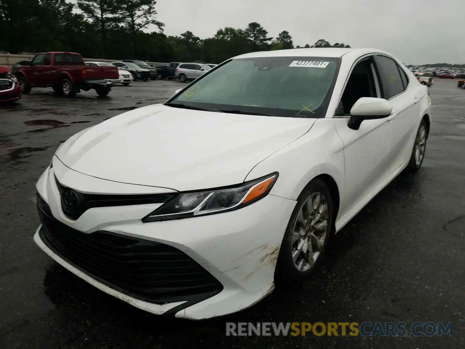 2 Photograph of a damaged car 4T1B11HK8KU278055 TOYOTA CAMRY 2019