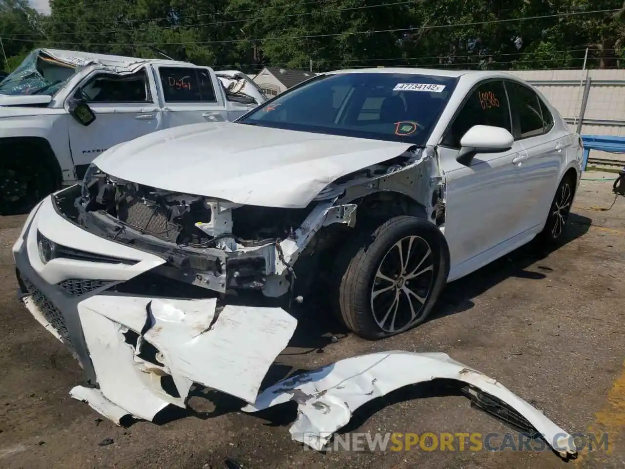 2 Photograph of a damaged car 4T1B11HK8KU278220 TOYOTA CAMRY 2019