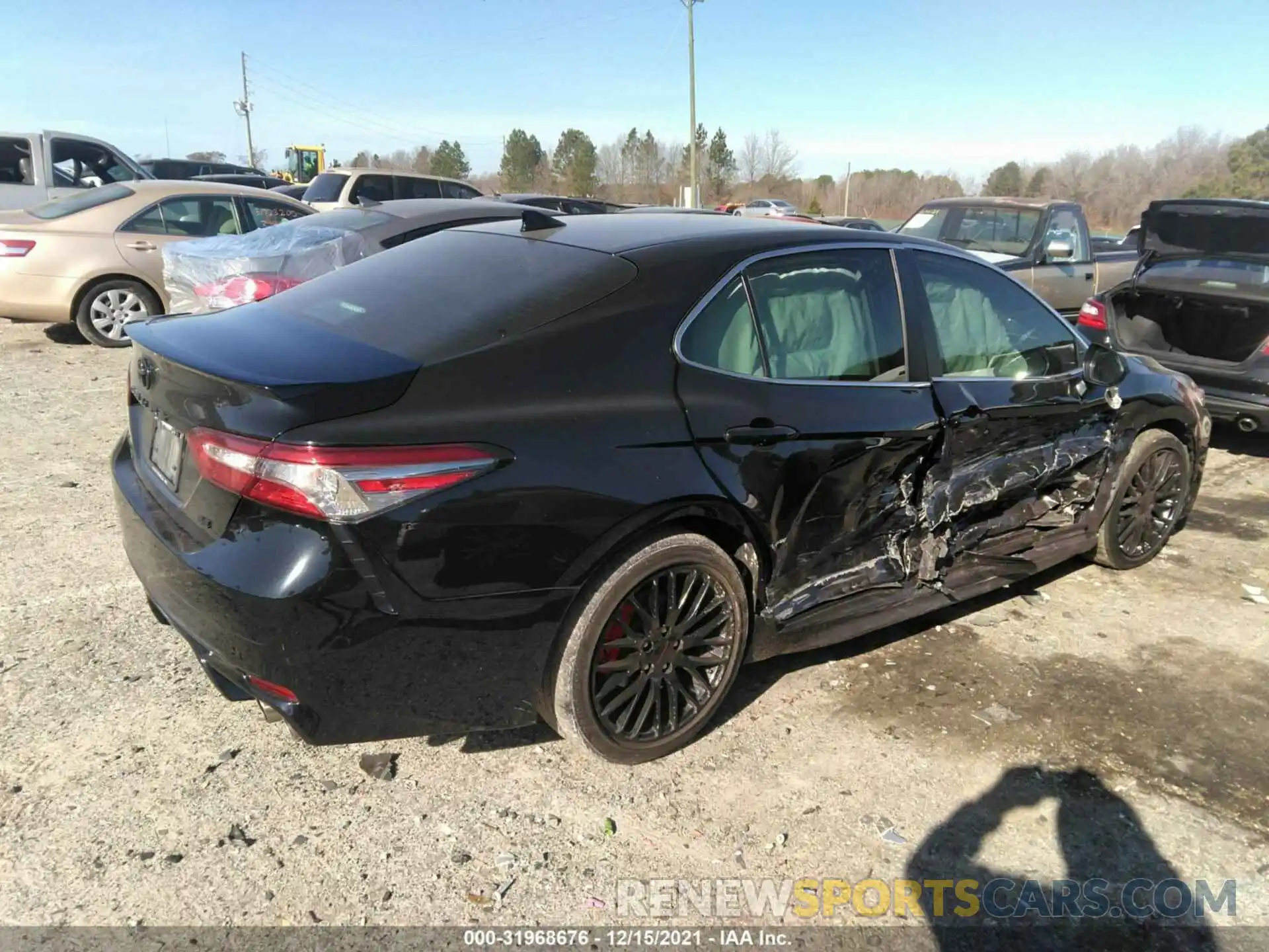 4 Photograph of a damaged car 4T1B11HK8KU278962 TOYOTA CAMRY 2019