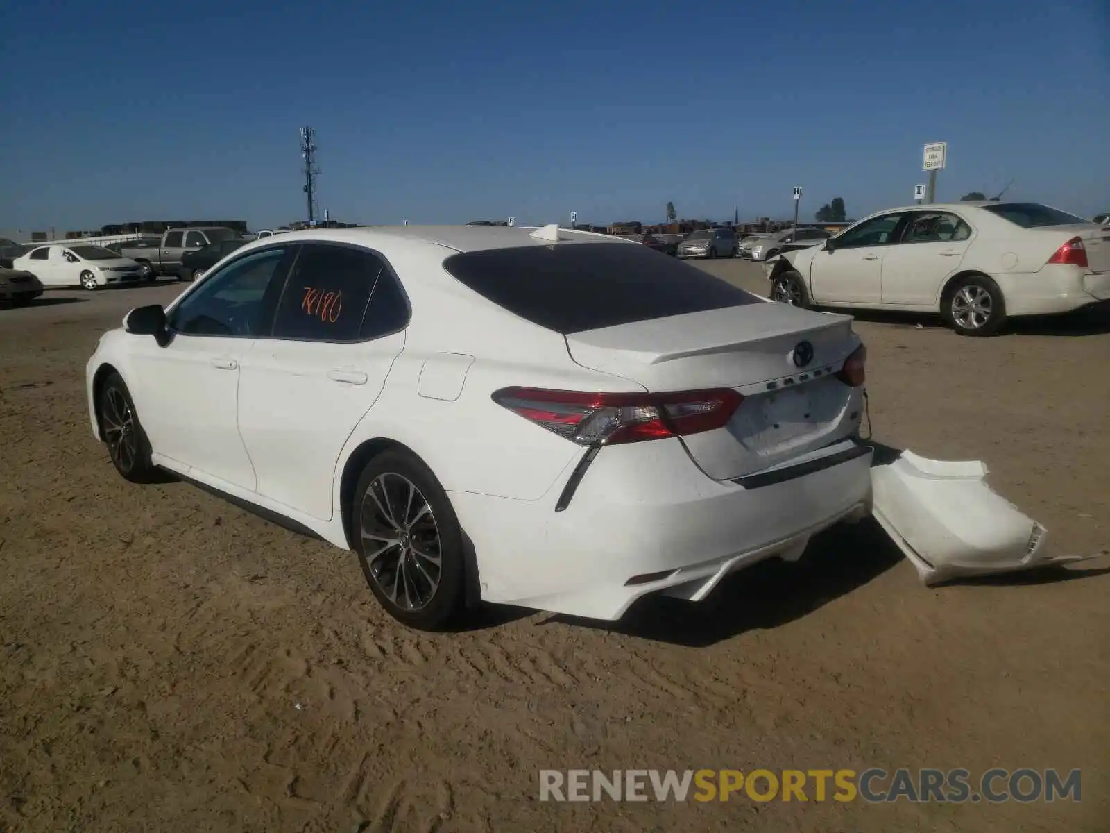 3 Photograph of a damaged car 4T1B11HK8KU279433 TOYOTA CAMRY 2019