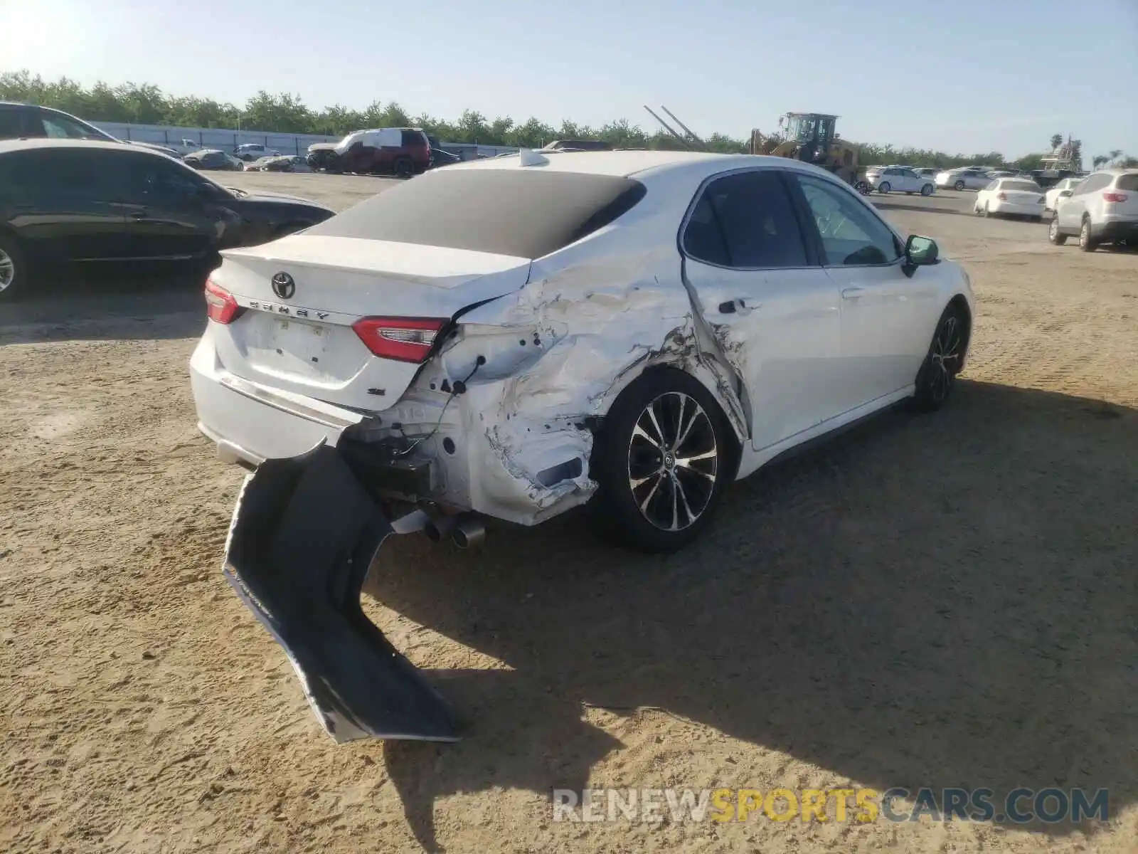 4 Photograph of a damaged car 4T1B11HK8KU279433 TOYOTA CAMRY 2019