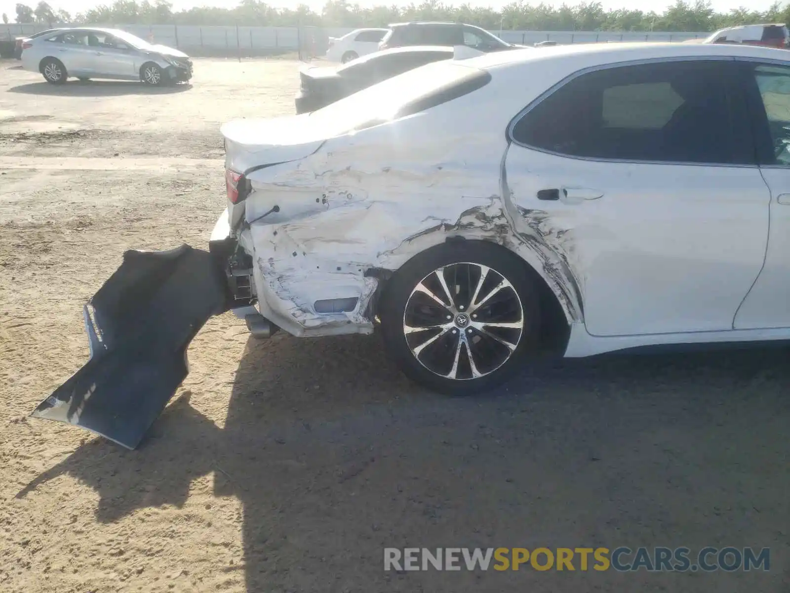 9 Photograph of a damaged car 4T1B11HK8KU279433 TOYOTA CAMRY 2019