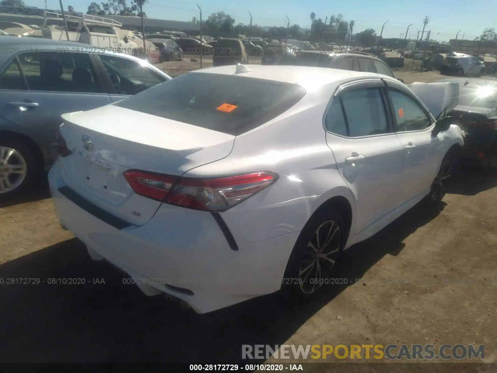 4 Photograph of a damaged car 4T1B11HK8KU282168 TOYOTA CAMRY 2019