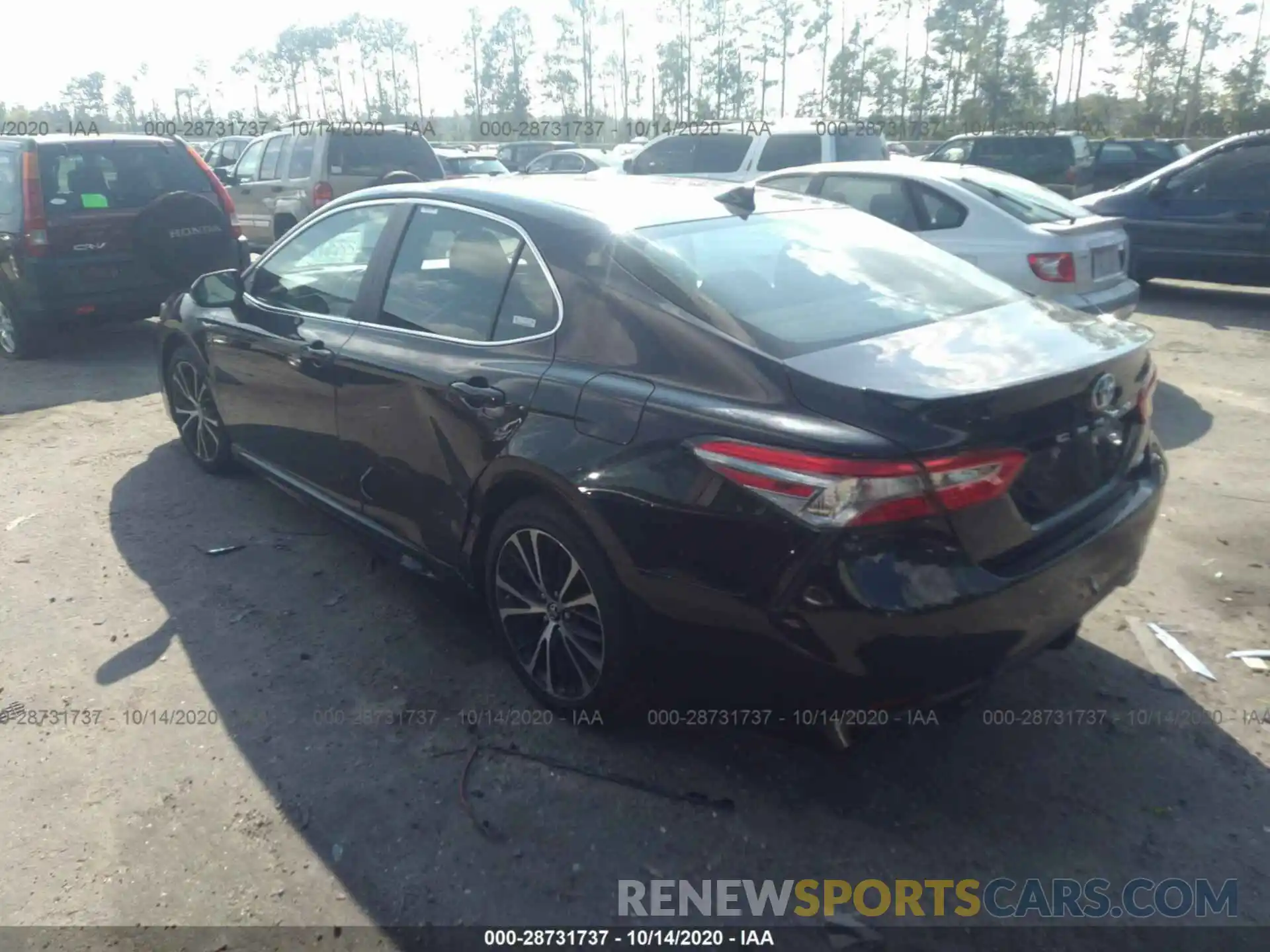 3 Photograph of a damaged car 4T1B11HK8KU283367 TOYOTA CAMRY 2019