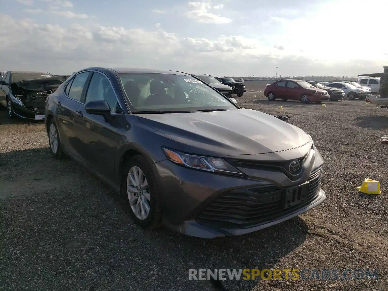 1 Photograph of a damaged car 4T1B11HK8KU284020 TOYOTA CAMRY 2019