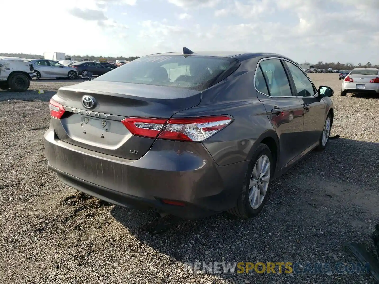 4 Photograph of a damaged car 4T1B11HK8KU284020 TOYOTA CAMRY 2019