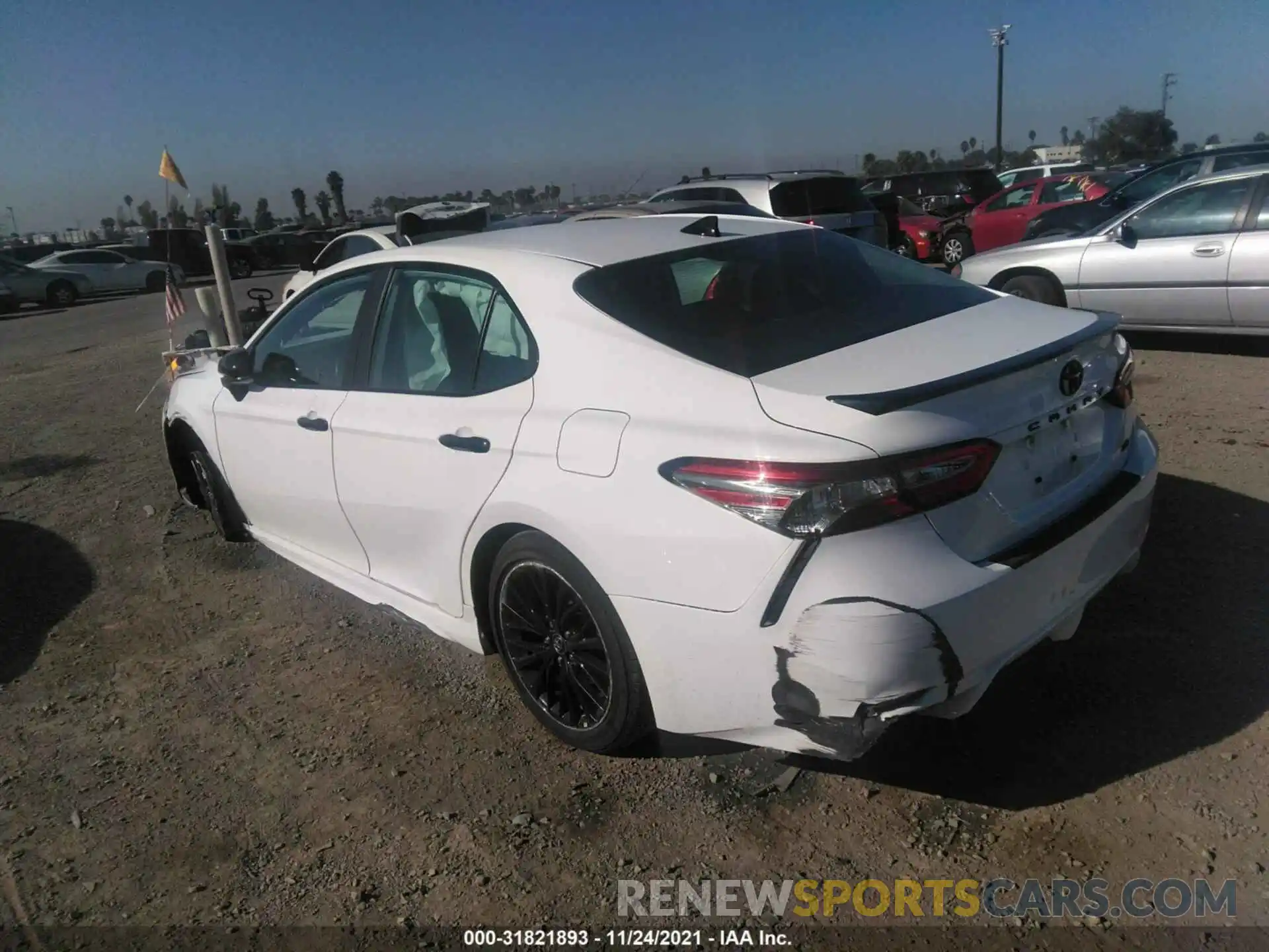 3 Photograph of a damaged car 4T1B11HK8KU284034 TOYOTA CAMRY 2019