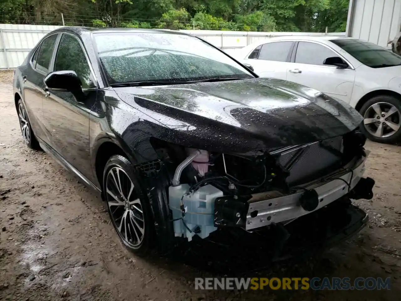 1 Photograph of a damaged car 4T1B11HK8KU284745 TOYOTA CAMRY 2019